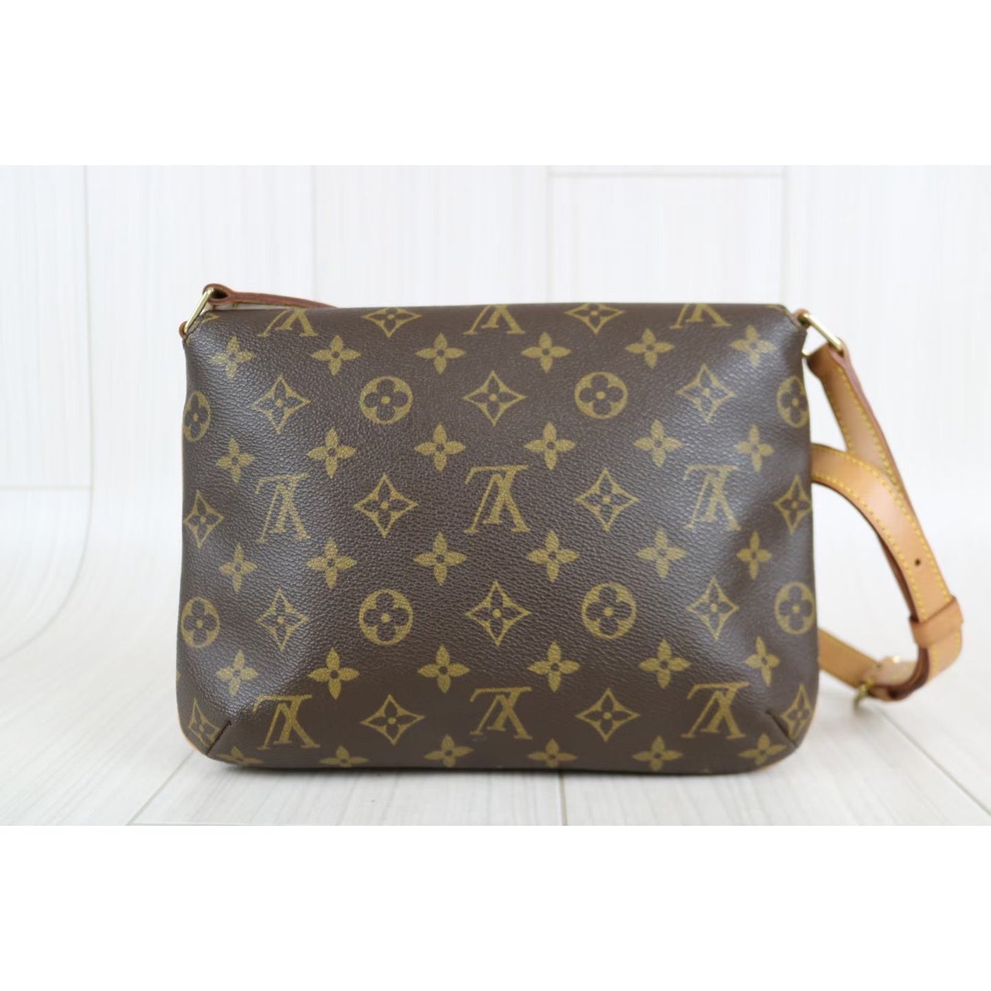 Rank A ｜ LV Monogram Musette Tango Shoulder Bag｜032330