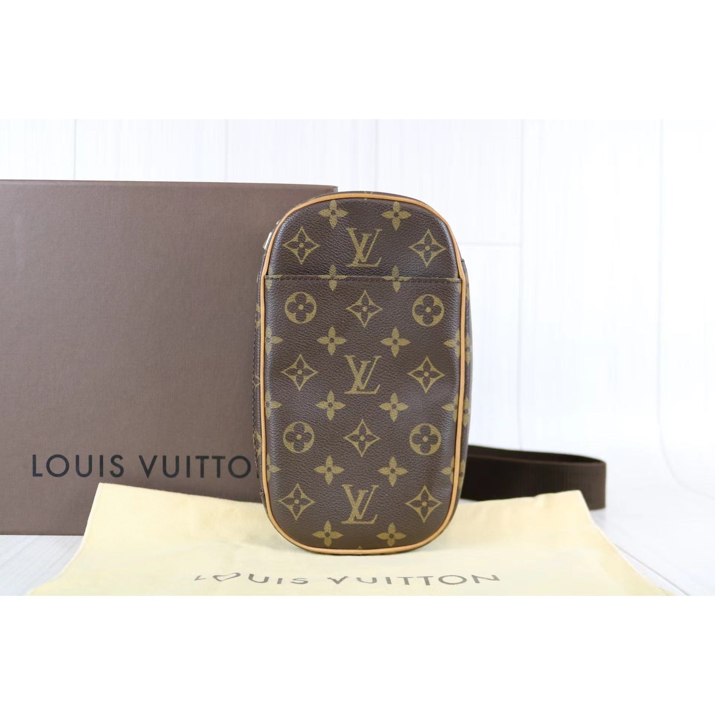 W-Rank A ｜ LV Monogram Pochette Ganju Shoulder Bag Body Bag ｜061004