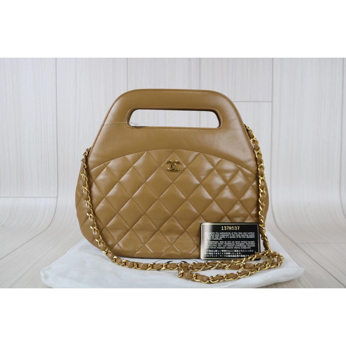 Rank A ｜ CHANEL Vintage Shoulder Bag ｜051011