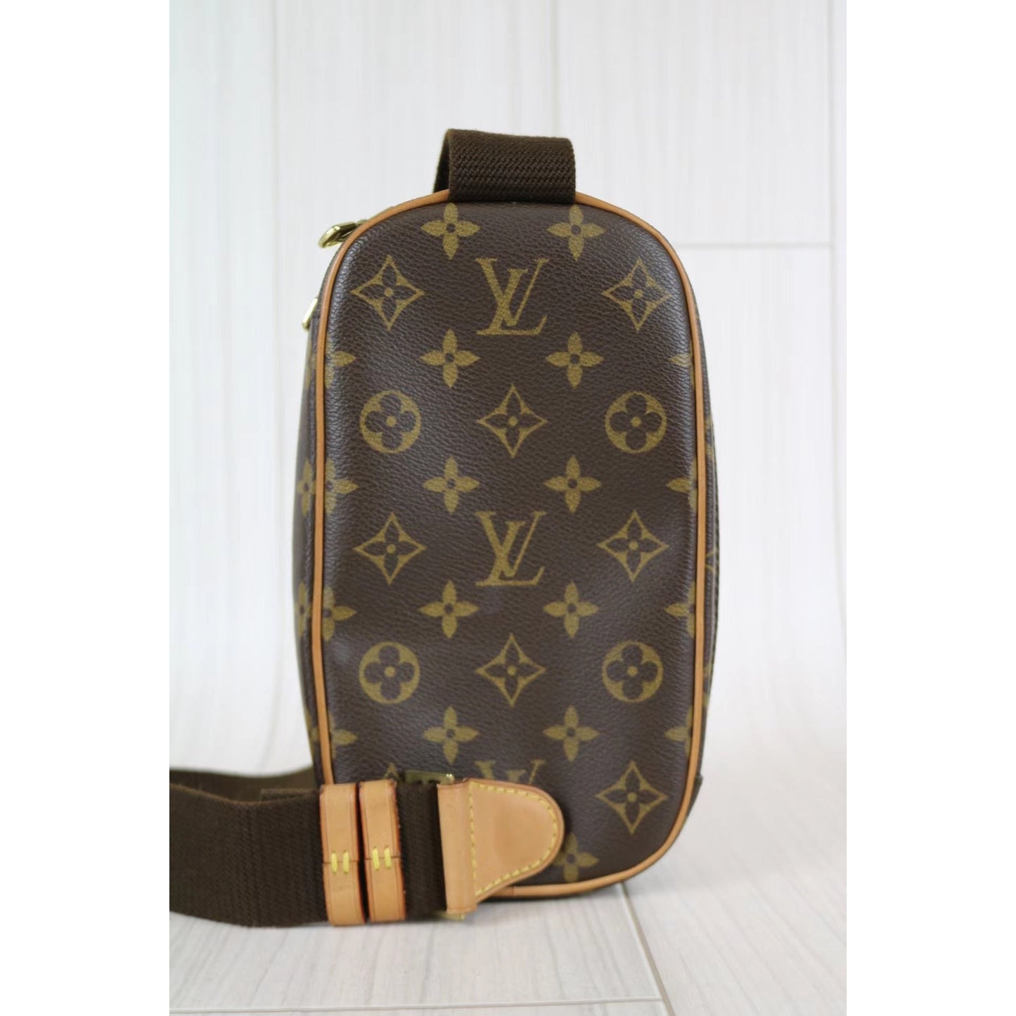 W-Rank A ｜ LV Monogram Pochette Ganju Shoulder Bag Body Bag ｜061004