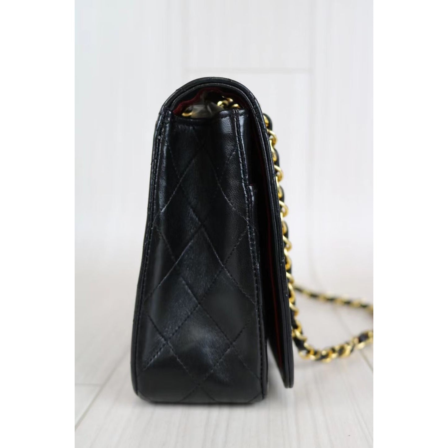 Rank A ｜ CHANEL Vintage Matrasse Lamb Skin Chain Shoulder Bag ｜032415