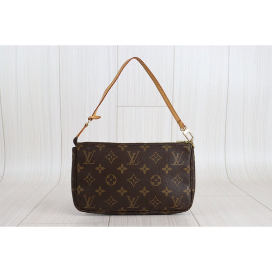 Rank AB ｜ LV Monogram Pochette Accessoires ｜A22101806