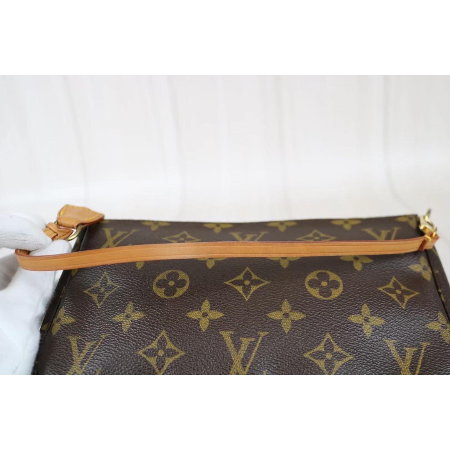 Rank AB ｜ LV Monogram Pochette Accessoires ｜021213