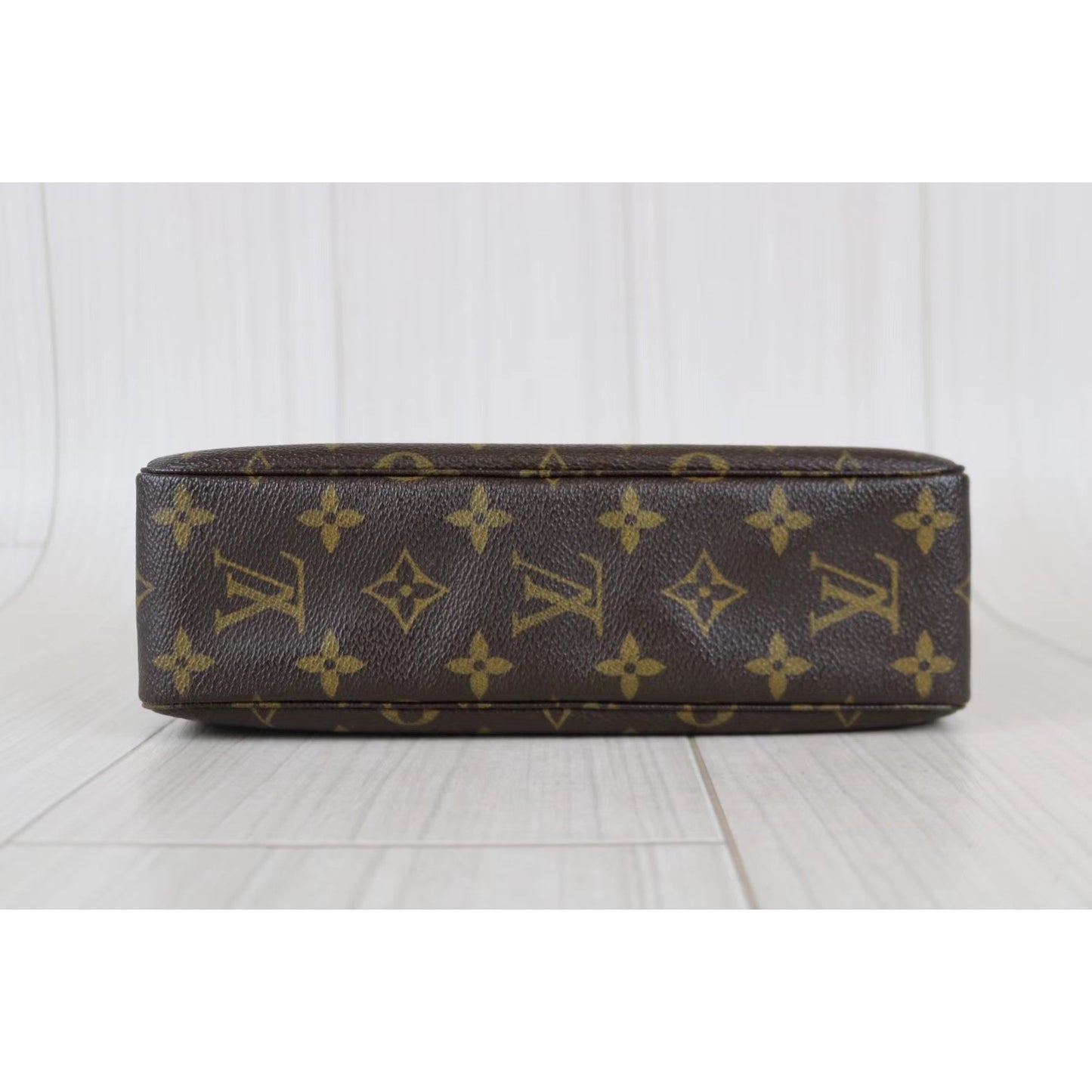 Rank SA ｜ LV Truth Toilet 26 Monogram Makeup Pouch｜030510