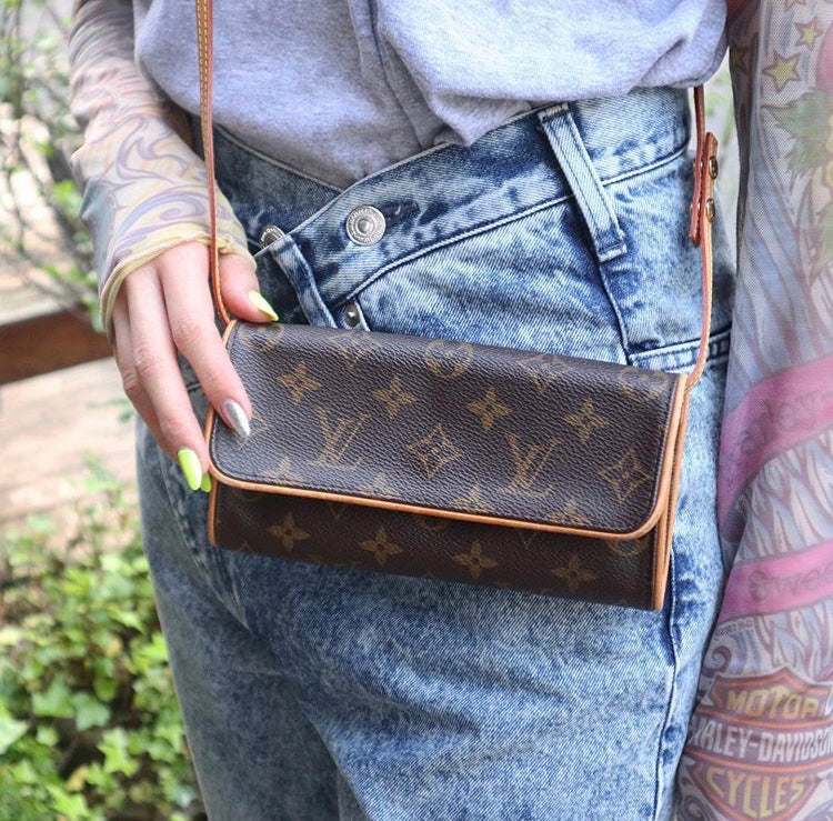 Rank A ｜LV Monogram Pochette Twin PM｜092304