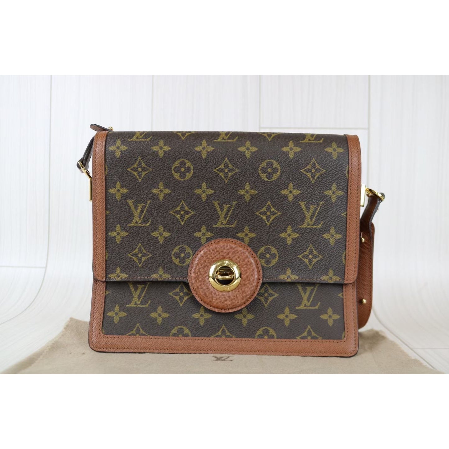 Rank A｜LV Vintage Monogram Shoulder Bag ｜051017