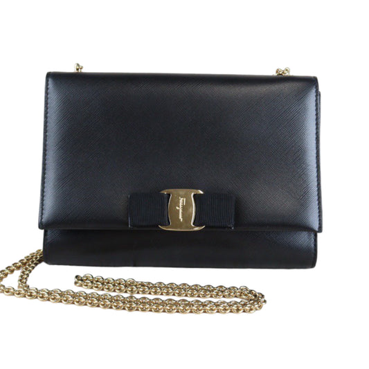 Rank A  ｜Ferragamo Leather Chain Shoulderbag｜23030905