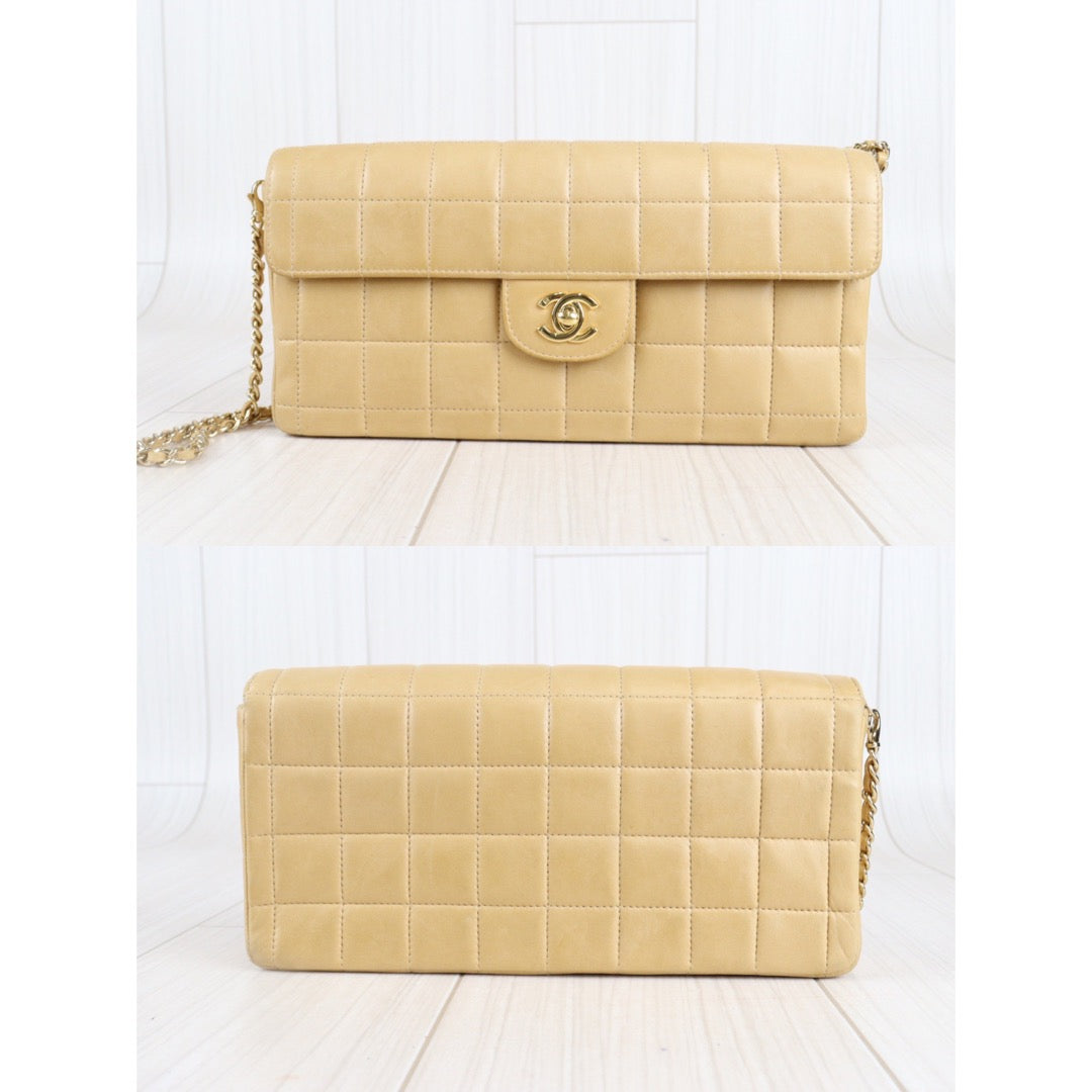 Rank A ｜ CHANEL Chain Lambskin Leather Beige Shoulder Bag ｜23020911