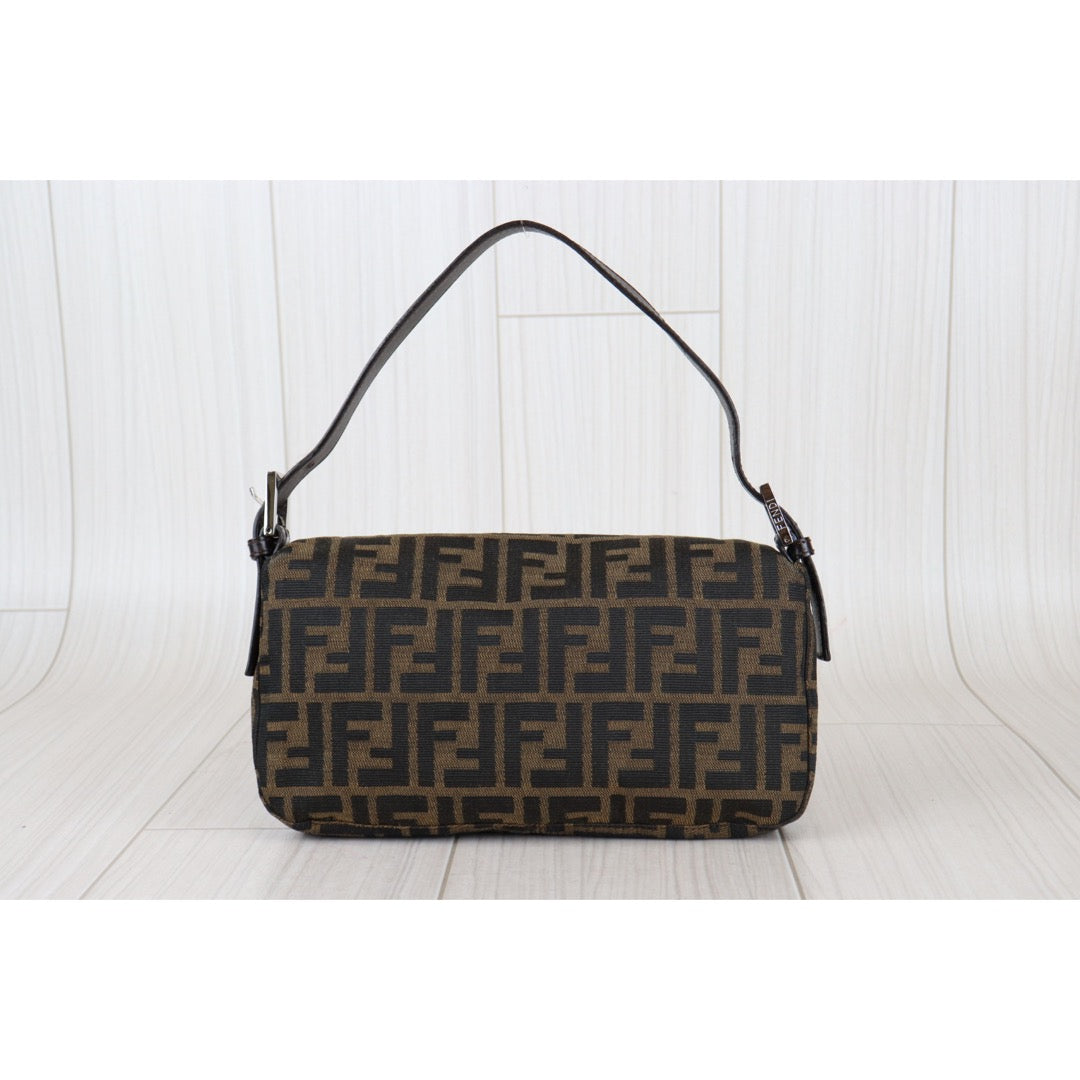 Rank A ｜ FENDI Zucca Mamma Baguette Shoulder Bag ｜22121908