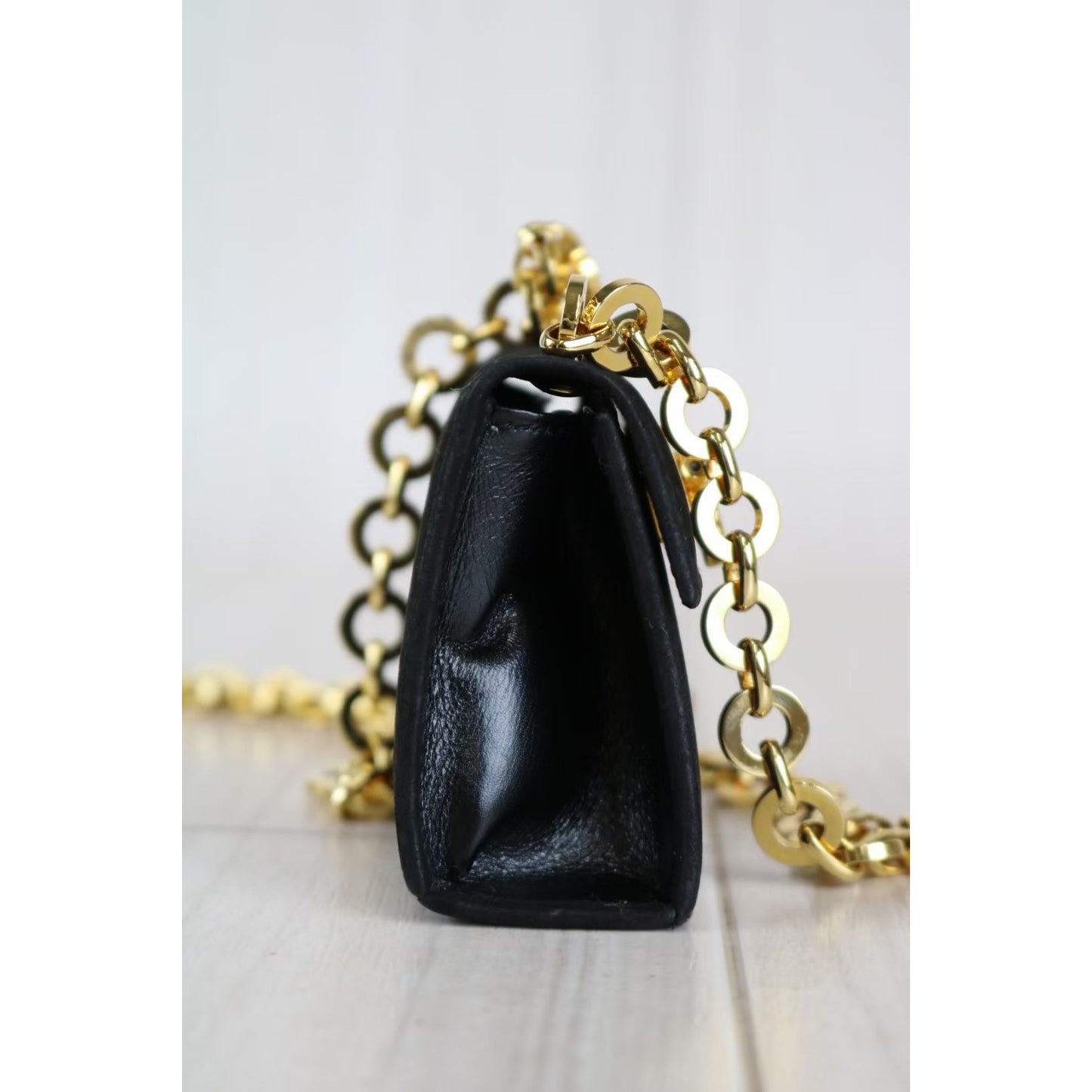 Rank A ｜Ferragamo Gancini Mini Shoulderbag｜051302