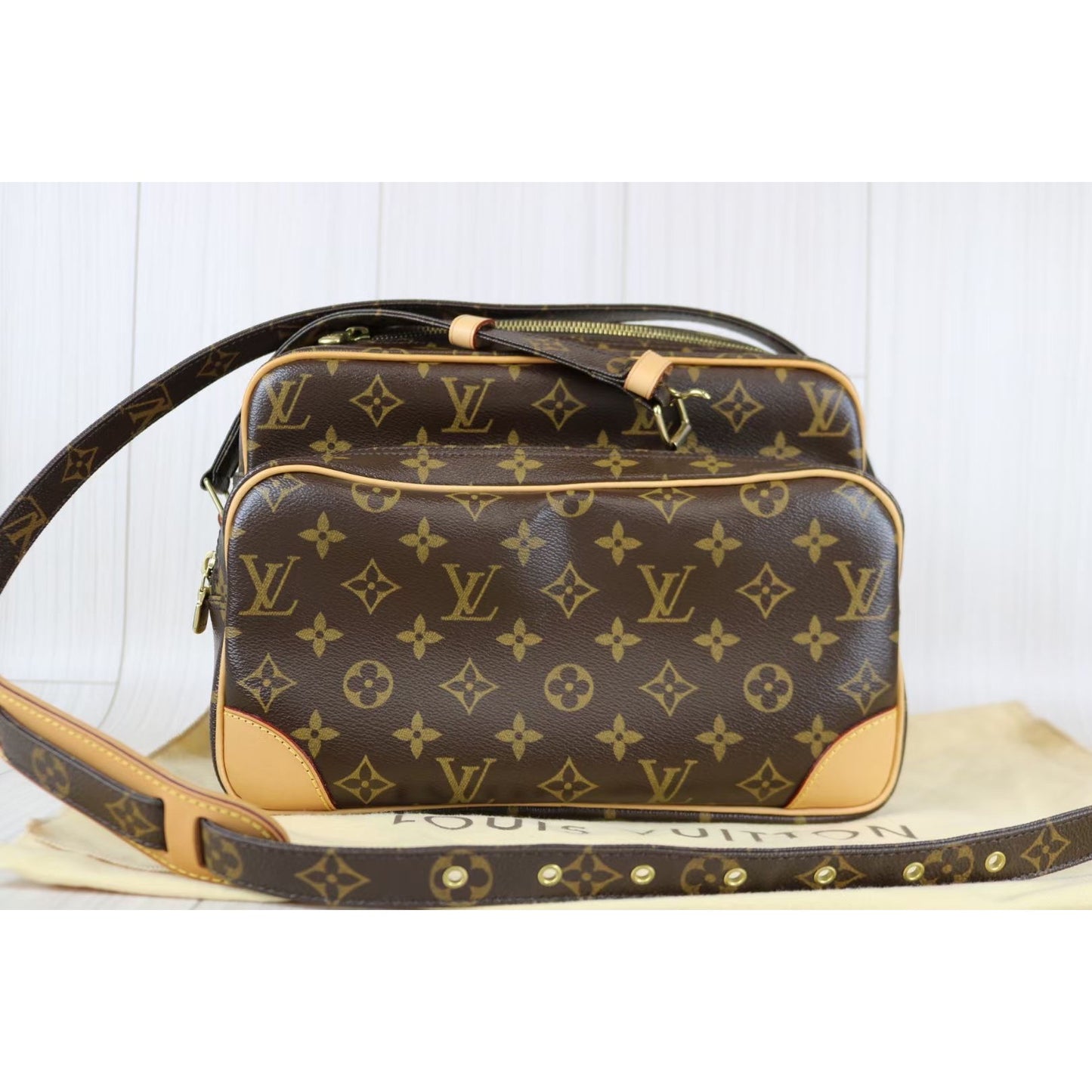 Rank SA ｜LV Monogram Nile Shoulder Bag｜070323