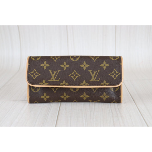 Rank A ｜LV Monogram Pochette Twin PM｜22121903