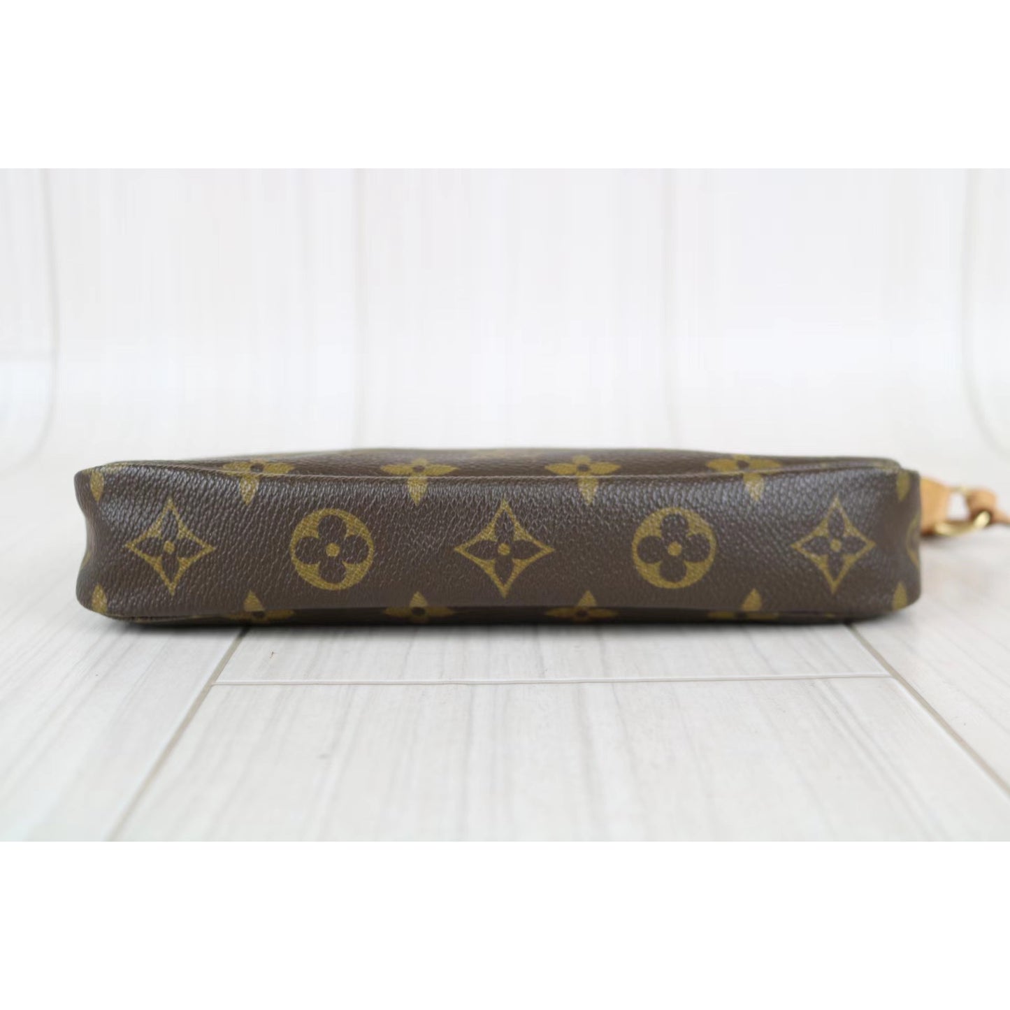 Rank A ｜ LV Monogram Pochette Accessoires ｜061401