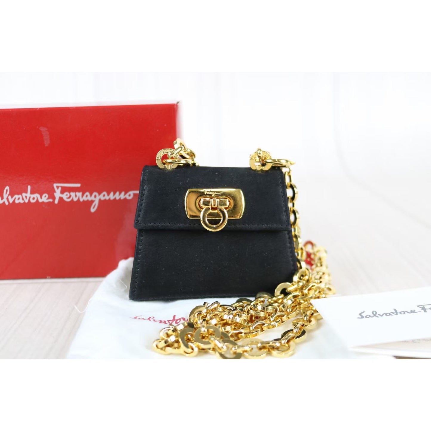 Rank A ｜Ferragamo Gancini Mini Shoulderbag｜051302