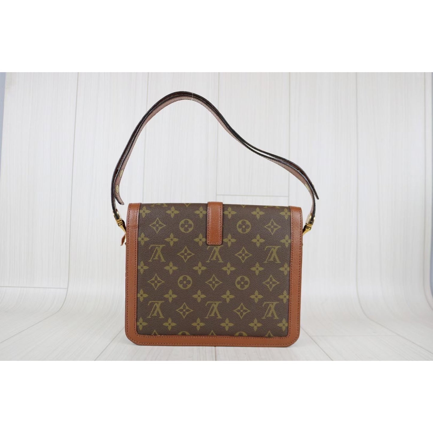 Rank A ｜ LV Monogram Vintage Shoulder Bag  ｜040510