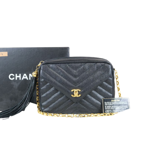 Rank A ｜ CHANEL Vintage Caviar Skin Carved Gold Chain ShoulderBag｜062005