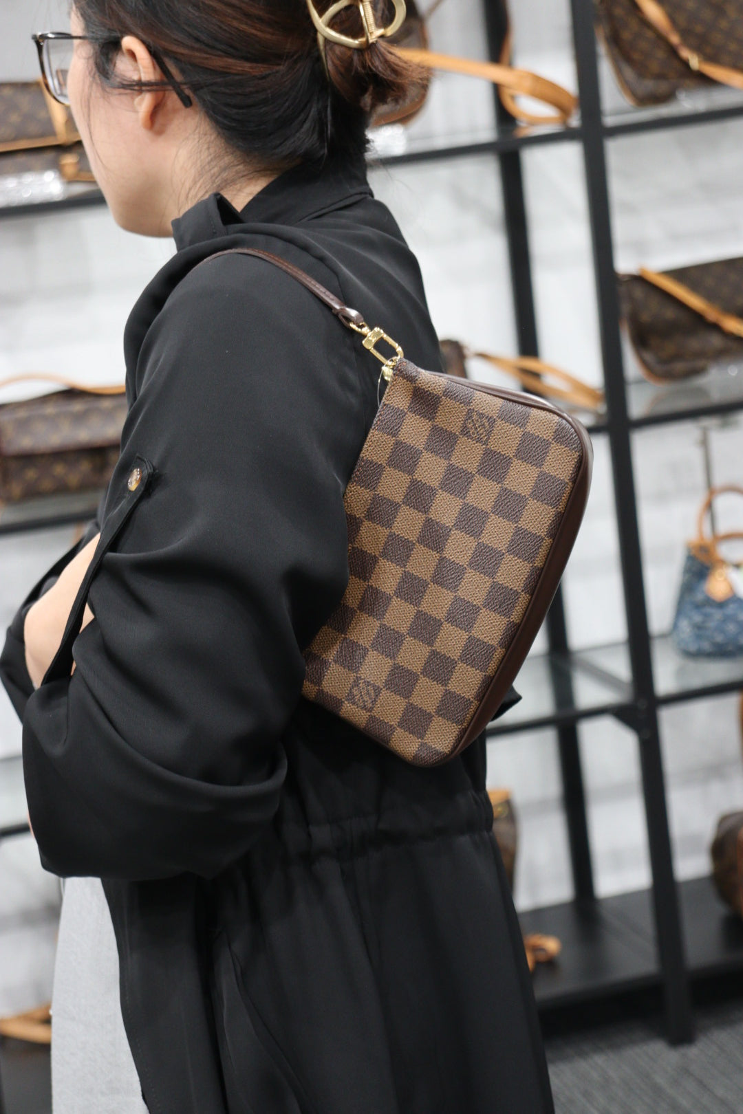 Rank A LV Damier Pochette Accessoires 23041706 BRAND GET