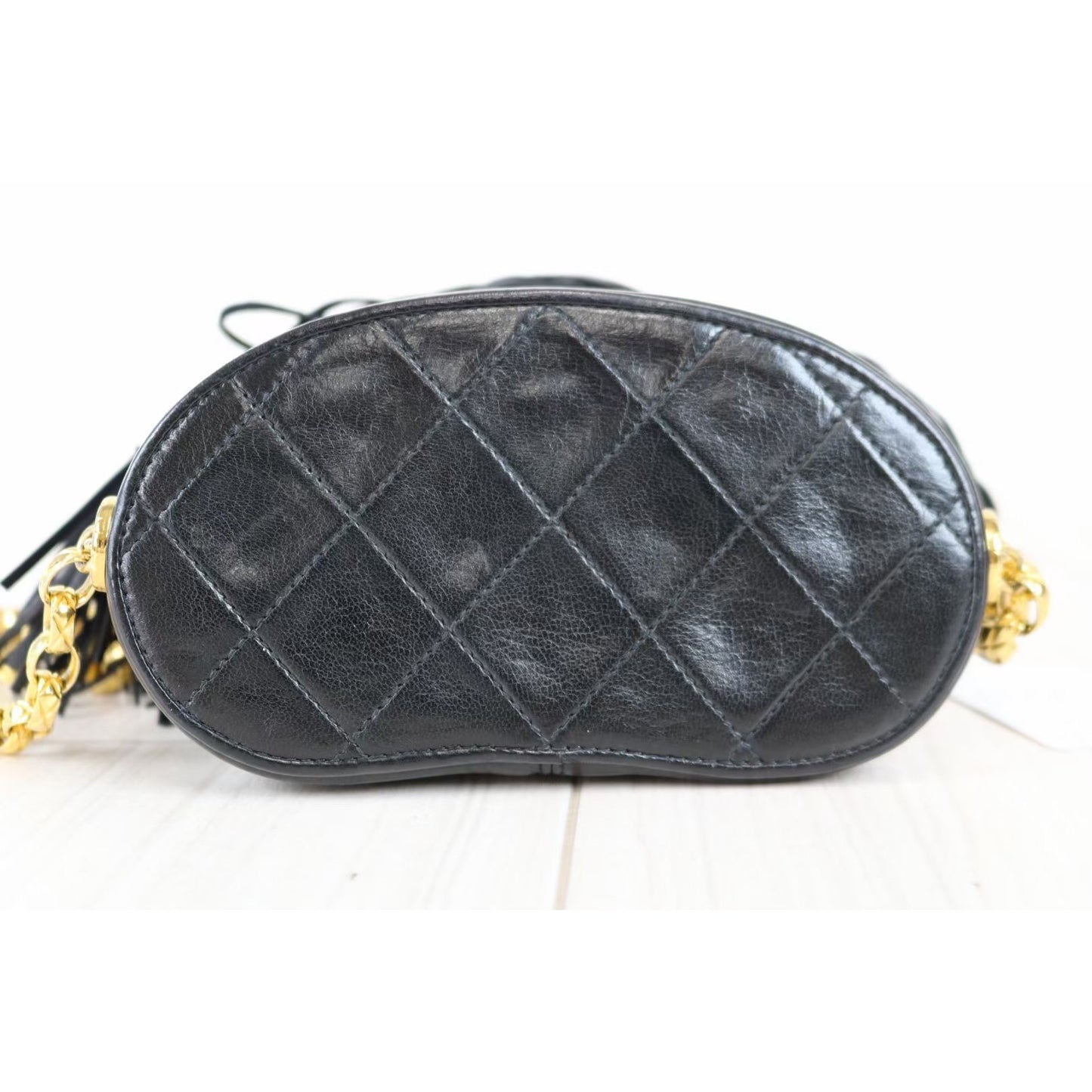 Rank A ｜ CHANEL Vintage Lamb Skin Shoulder Bag ｜052712