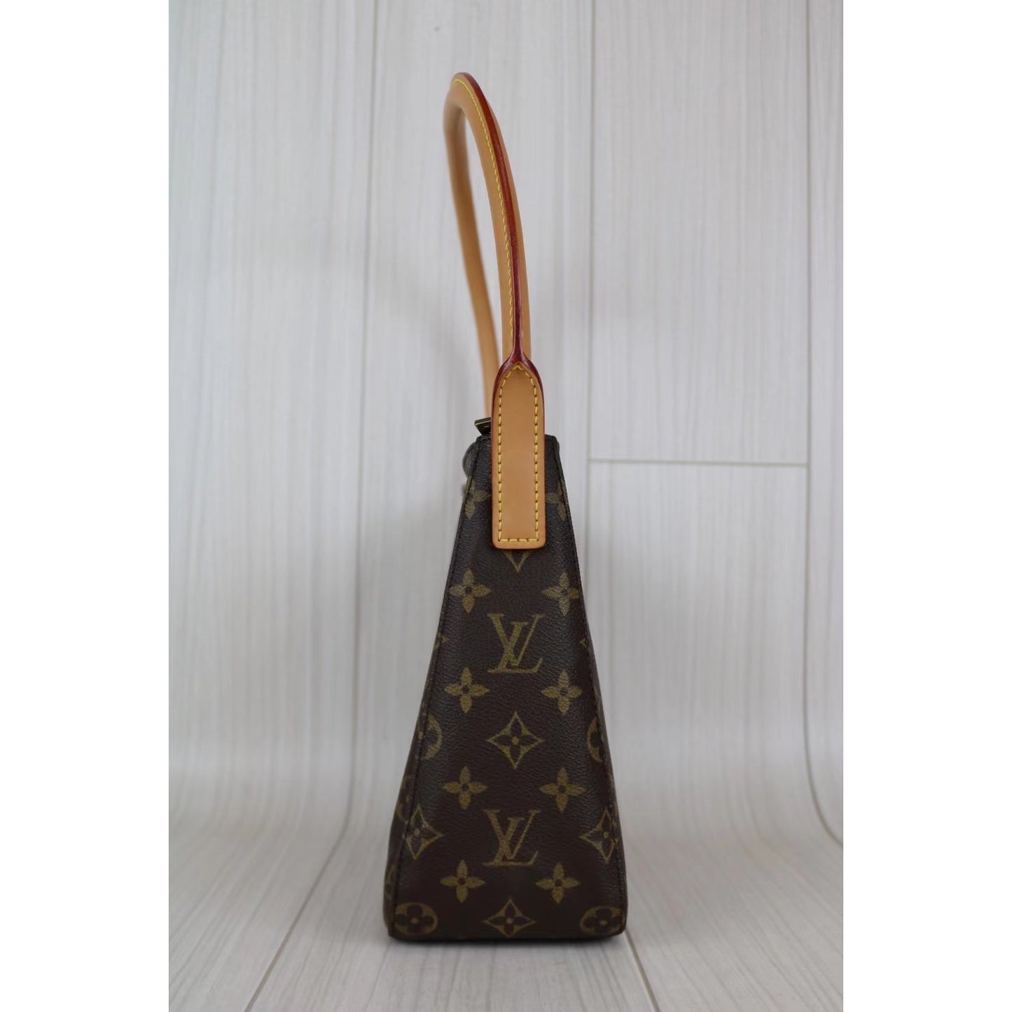 Rank A ｜ LV Monogram Looping MM Shoulder Bag ｜051608