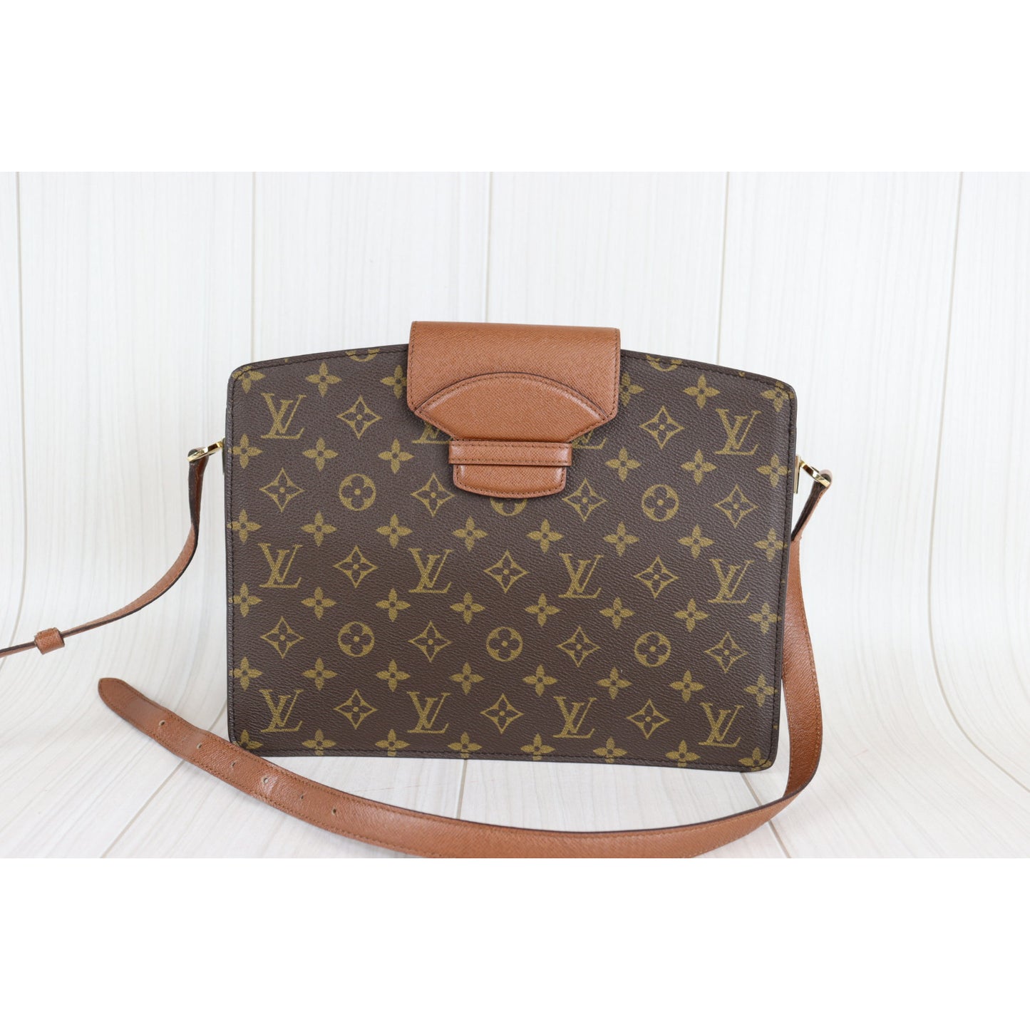 Rank A ｜ LV Monogram Courcelles Shoulder bag ｜090302