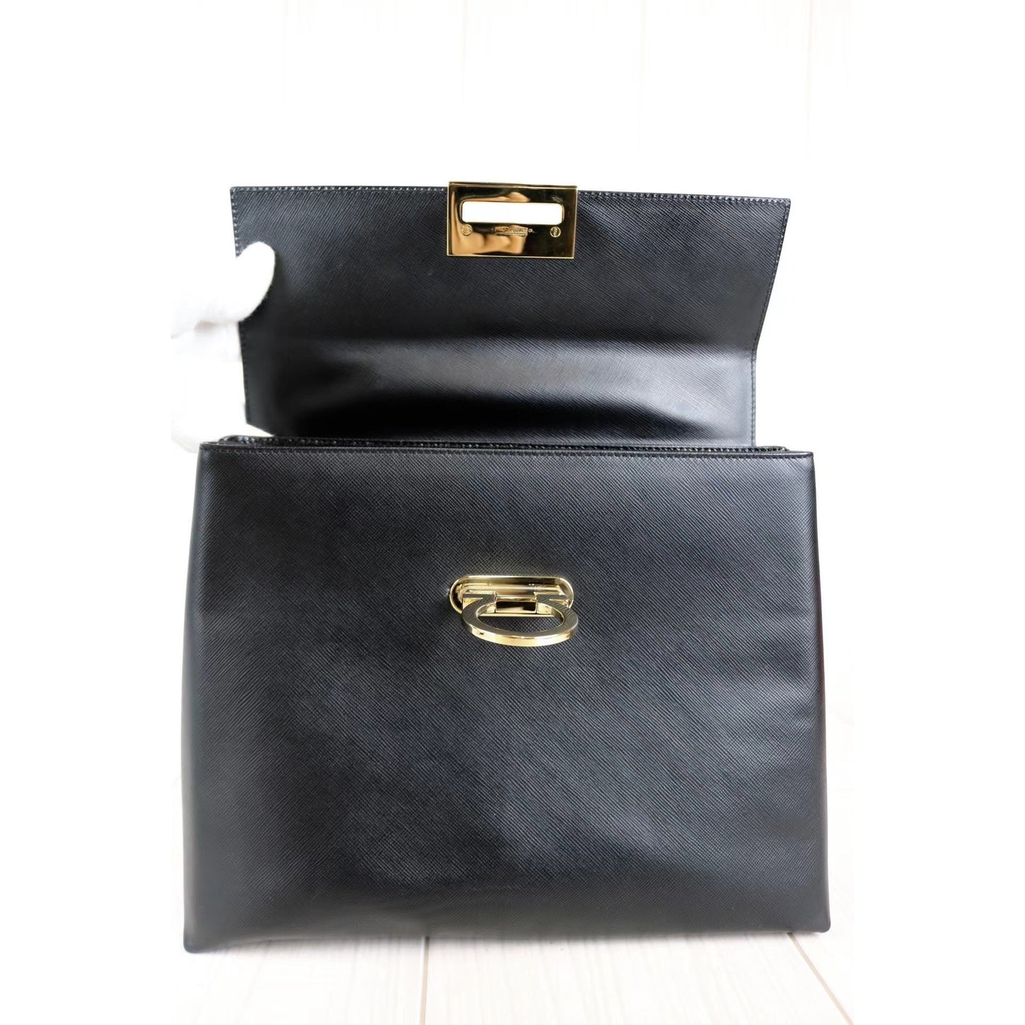 Rank A ｜Ferragamo Gancini 2WAY Handbag Shoulderbag｜022606