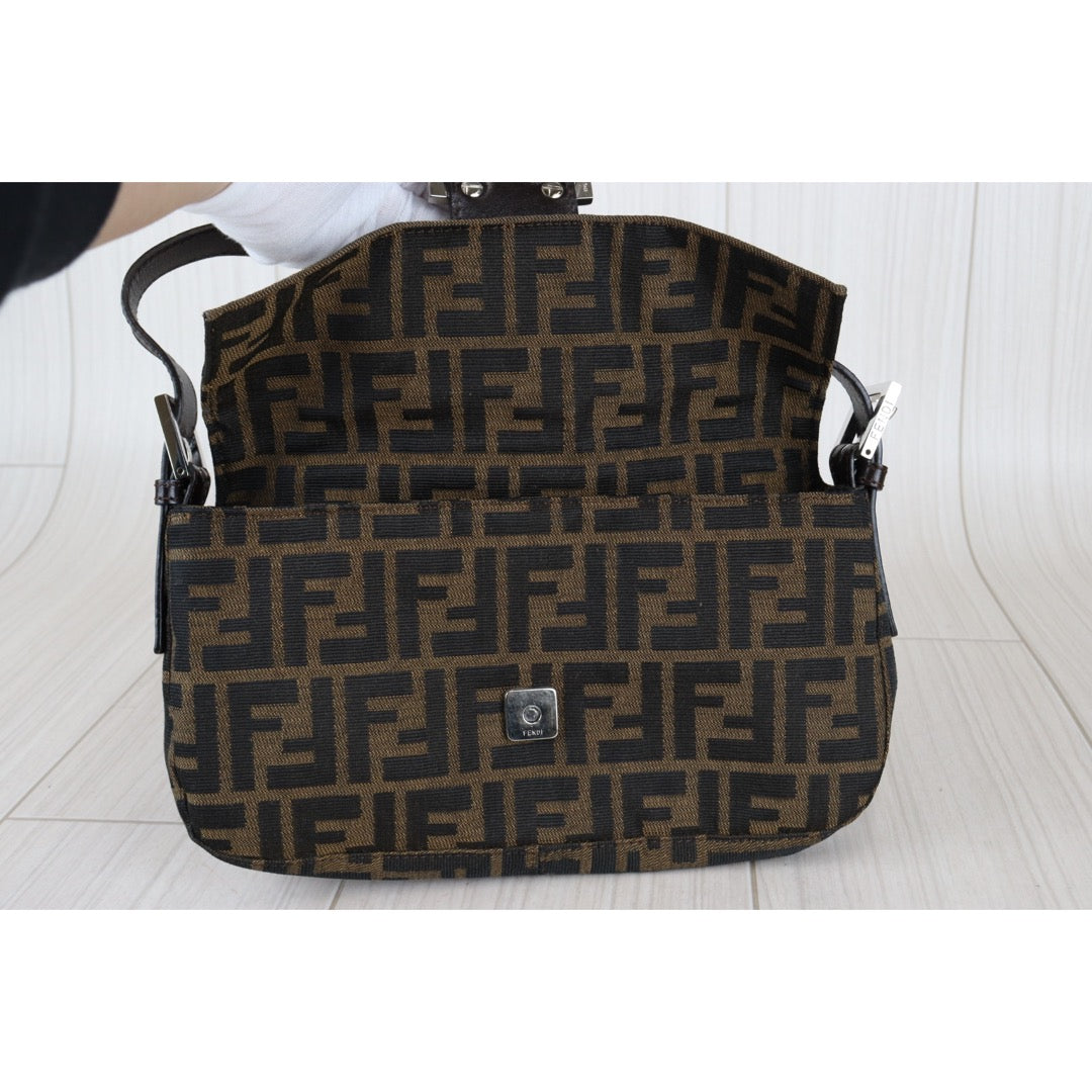 Rank A ｜ FENDI Zucca Mamma Baguette Shoulder Bag ｜22121908