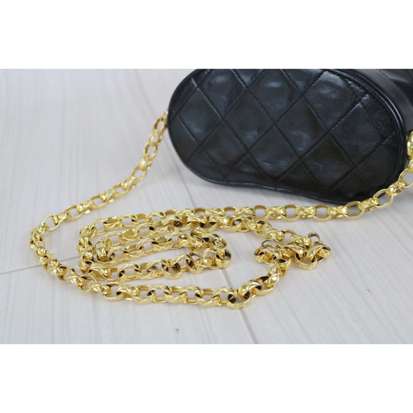 Rank A ｜ CHANEL Vintage Lamb Skin Shoulder Bag ｜052712