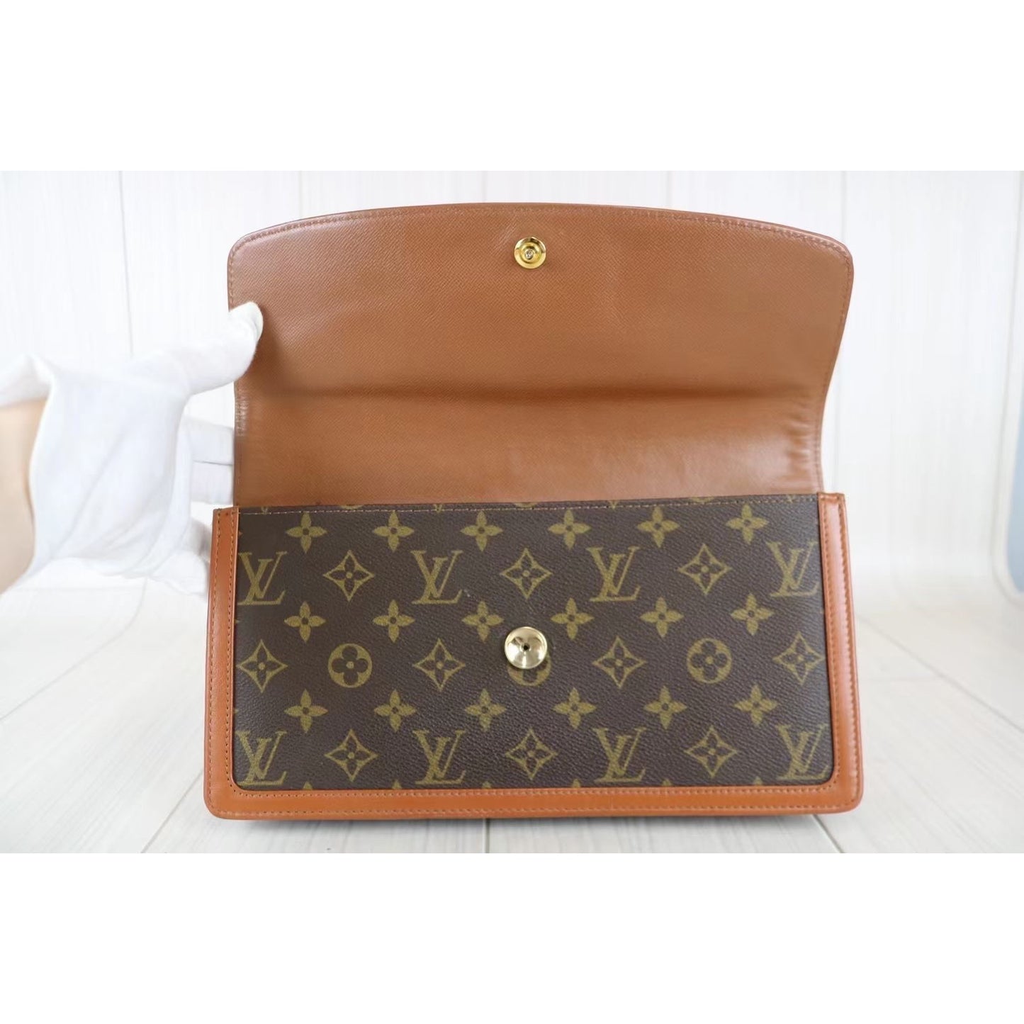 Rank A ｜ LV Monogram Clutch Bag｜051008