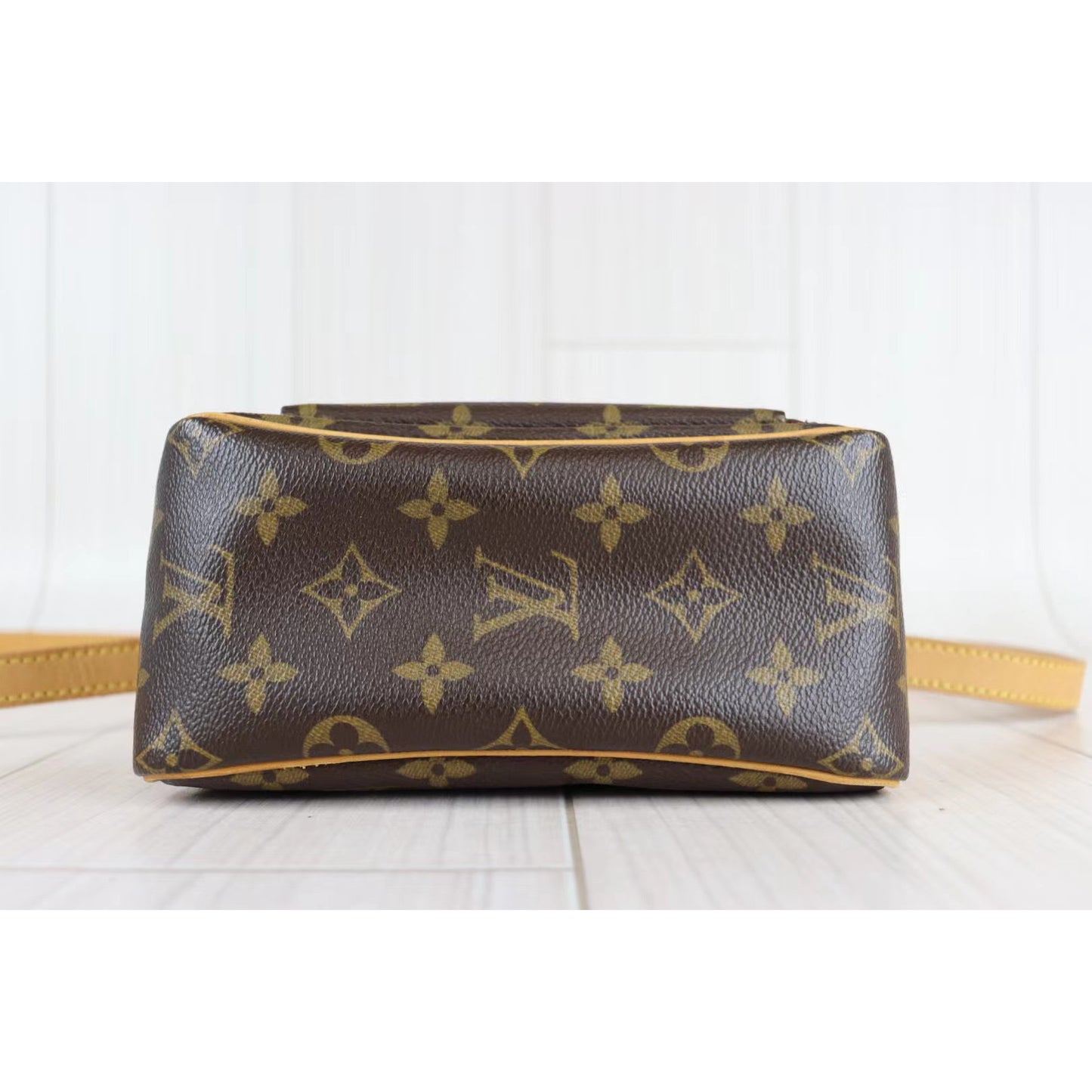 Rank AB｜ LV Monogram Viva cite PM Shoulder Bag ｜080301