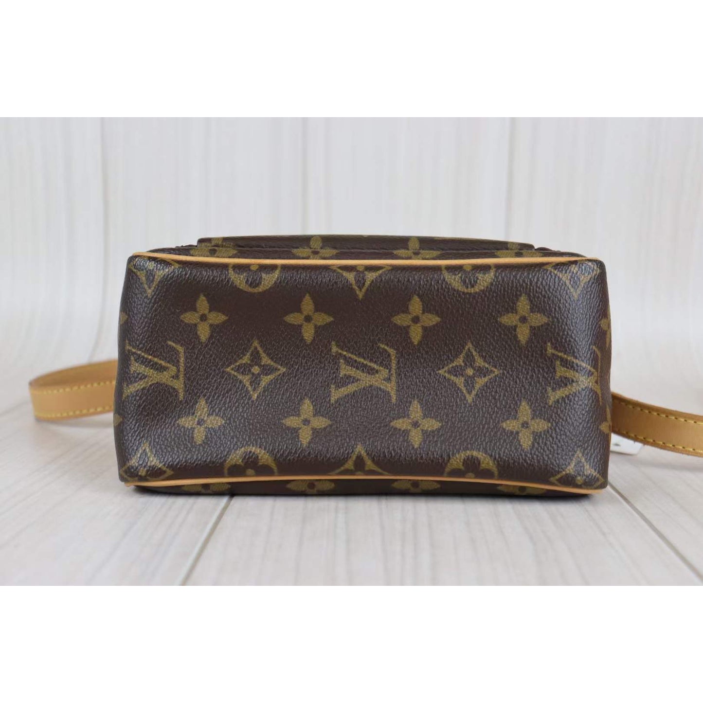 Rank SA｜ LV Monogram Viva cite PM Shoulder Bag ｜090611