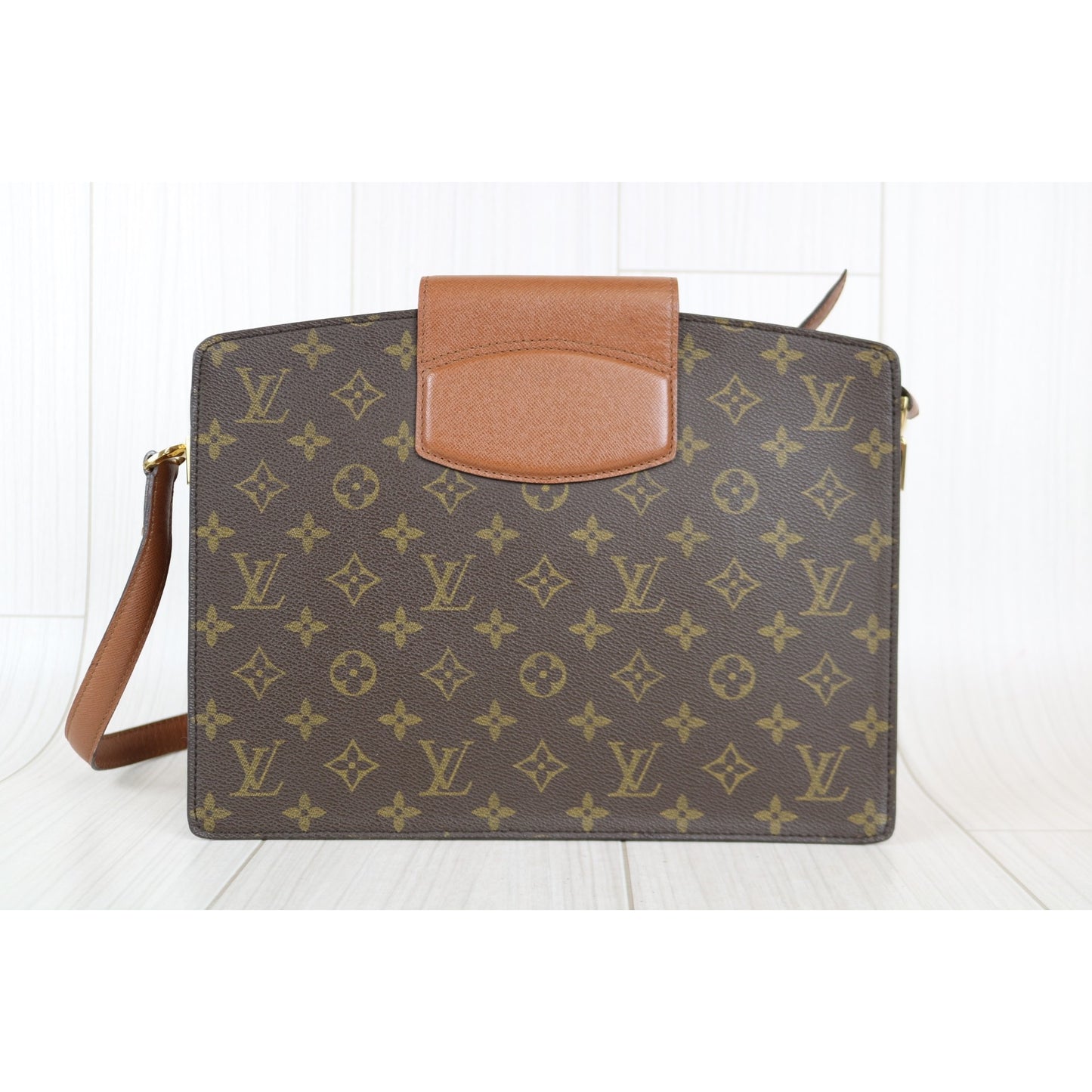 Rank A ｜ LV Monogram Courcelles Shoulder bag ｜062106