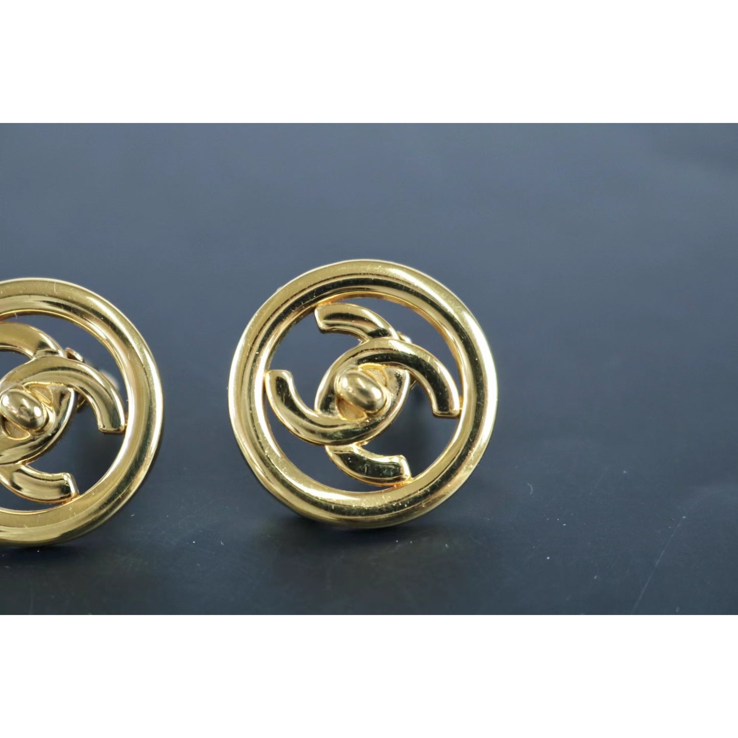 Rank SA ｜CHANEL Coco Mark Earrings 18k Gold Plated ｜052802