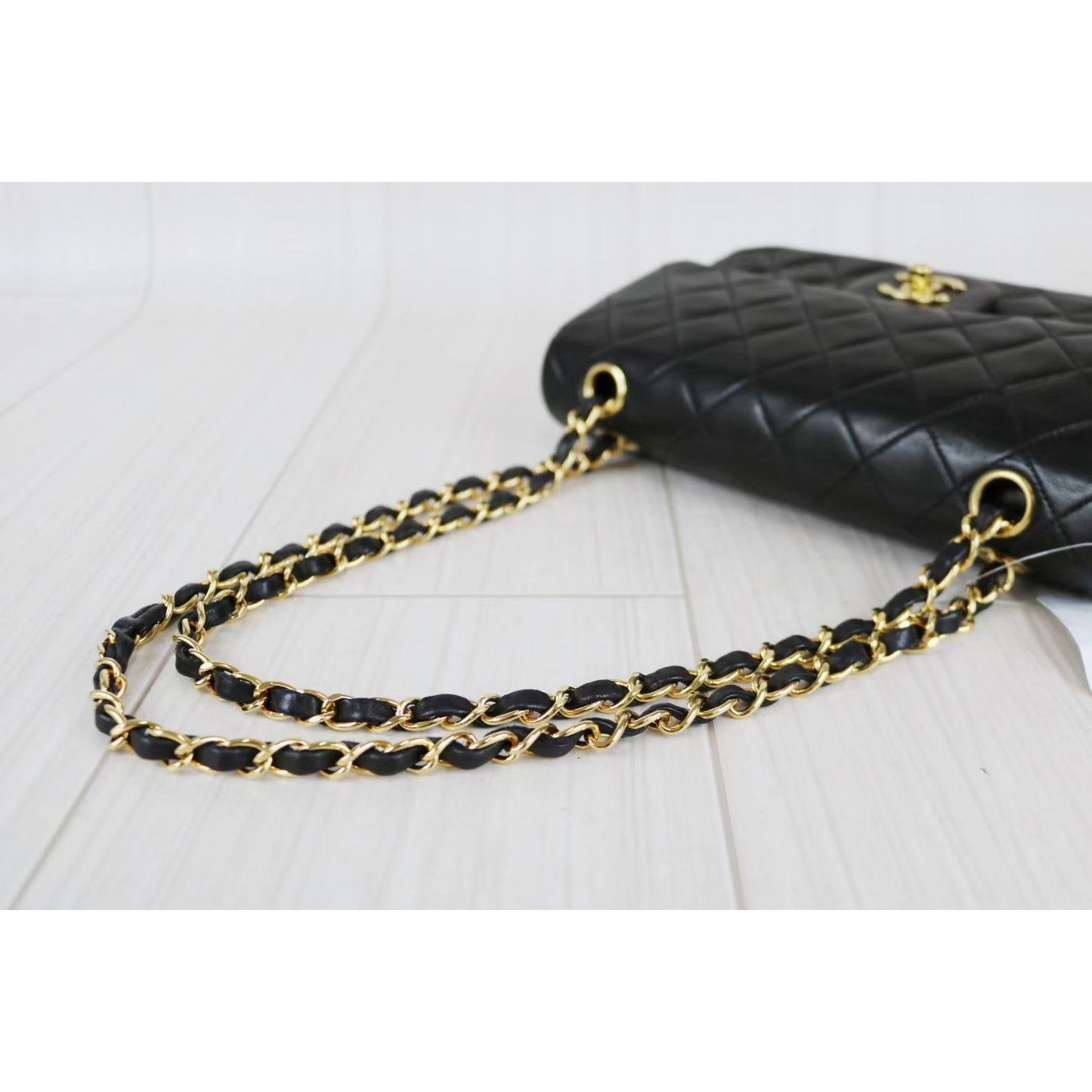 Rank A ｜ CHANEL Matrasse Lamb Skin Chain Shoulder Bag ｜021509