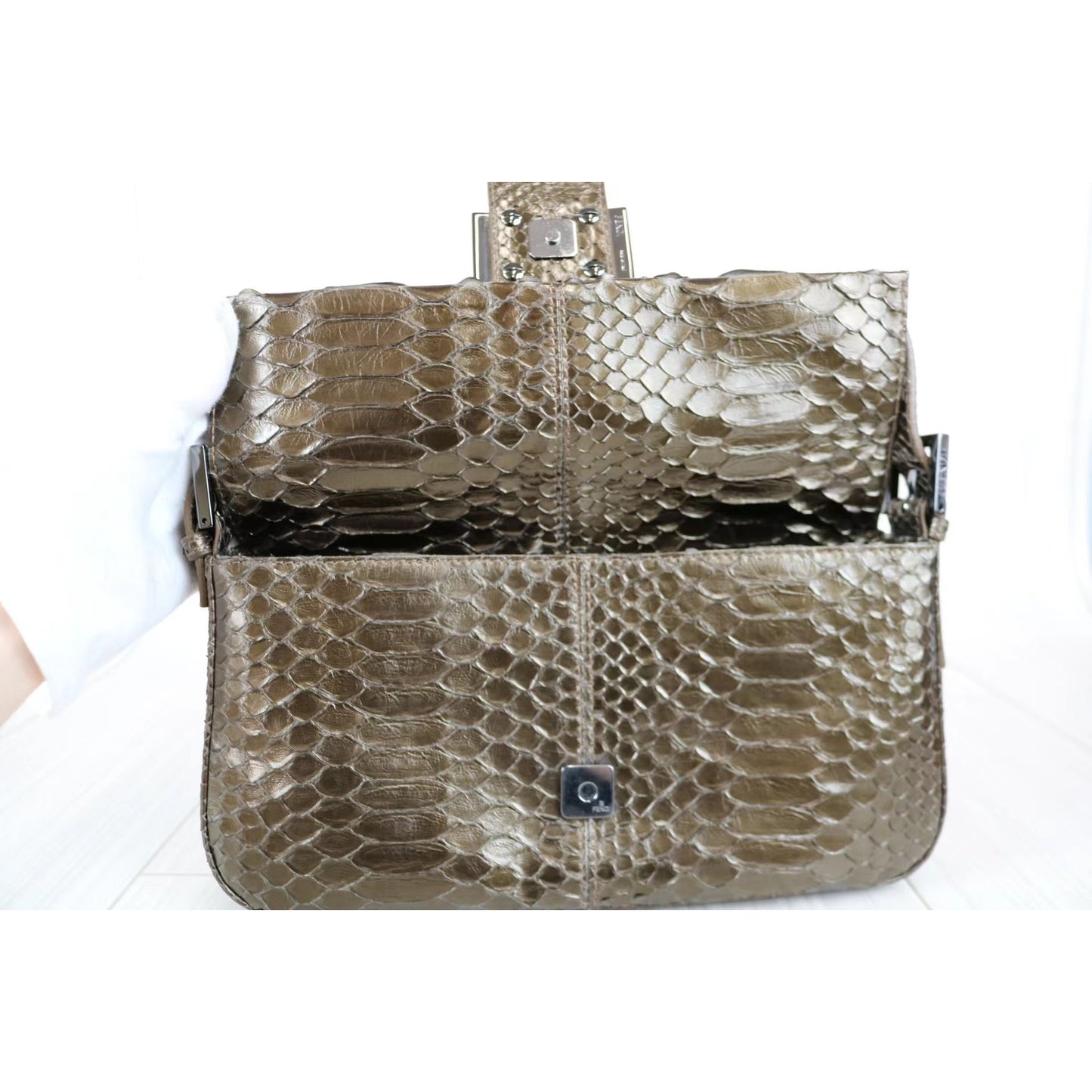 Rank A ｜ FENDI Snake Skin Baguette Shoulder Bag ｜041510