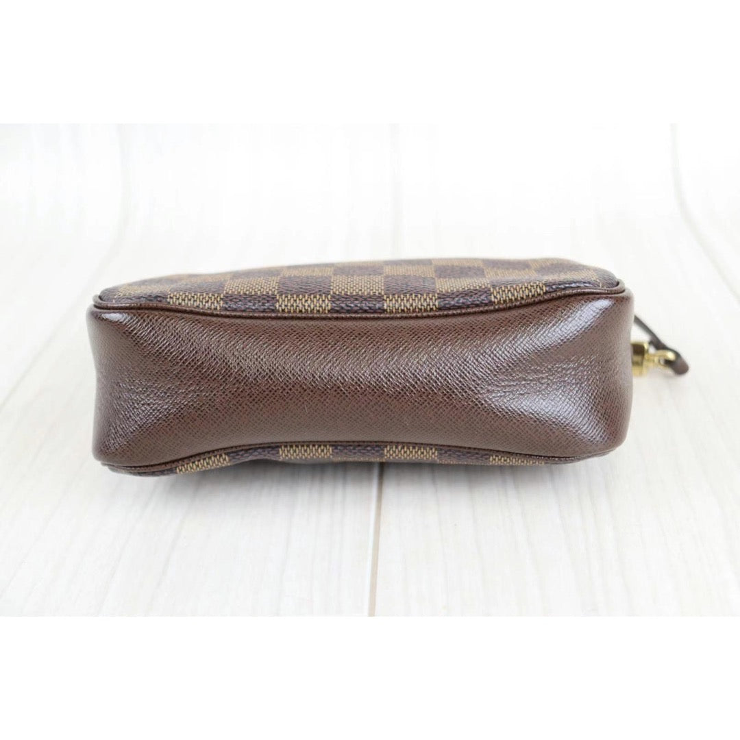 Rank A ｜ LV Damier Truth Make Up ｜22120502