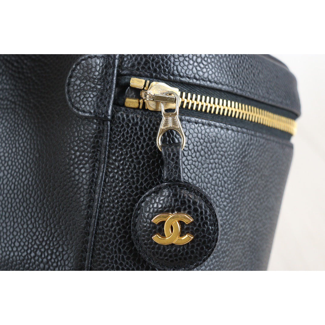 Rank AB｜ CHANEL Caviar Skin Vanity Handbag ｜23020206