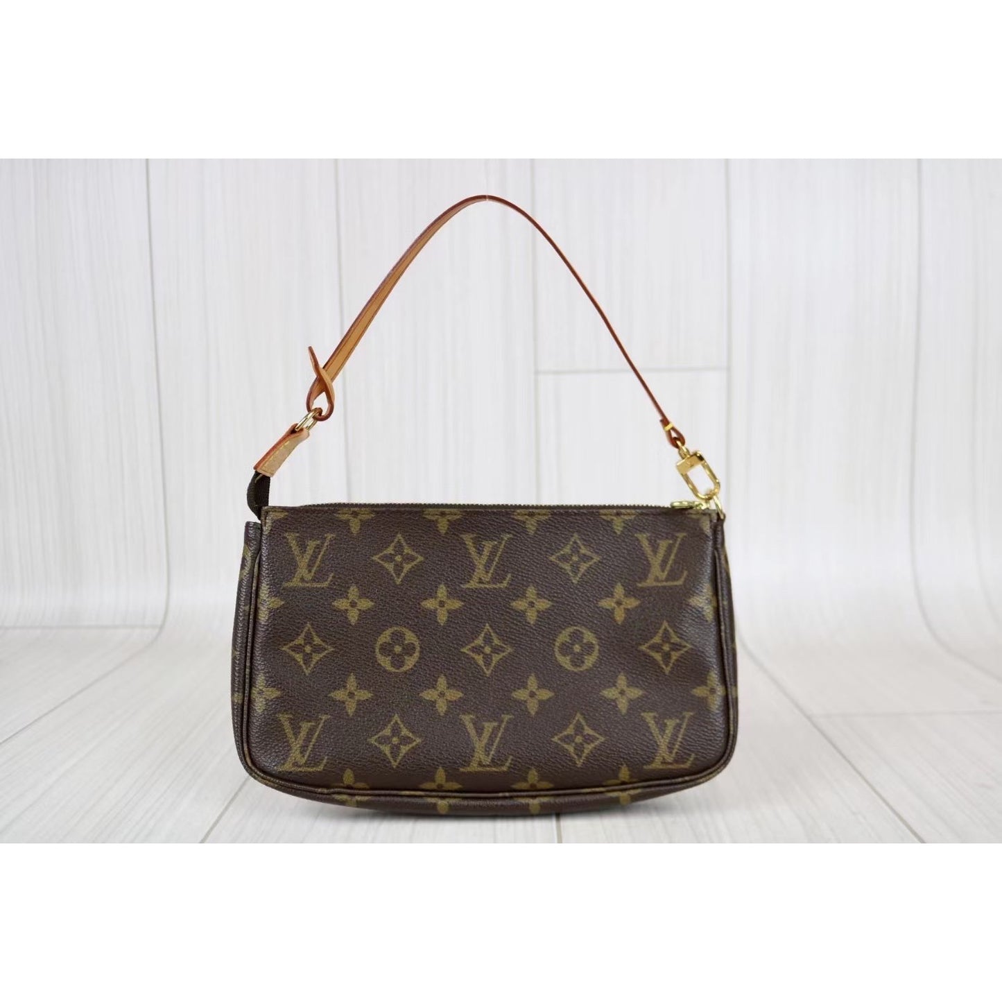 Rank A ｜ LV Monogram Pochette Accessoires ｜021601