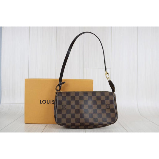 Rank SA ｜ LV Damier Pochette Accessoires ｜041806