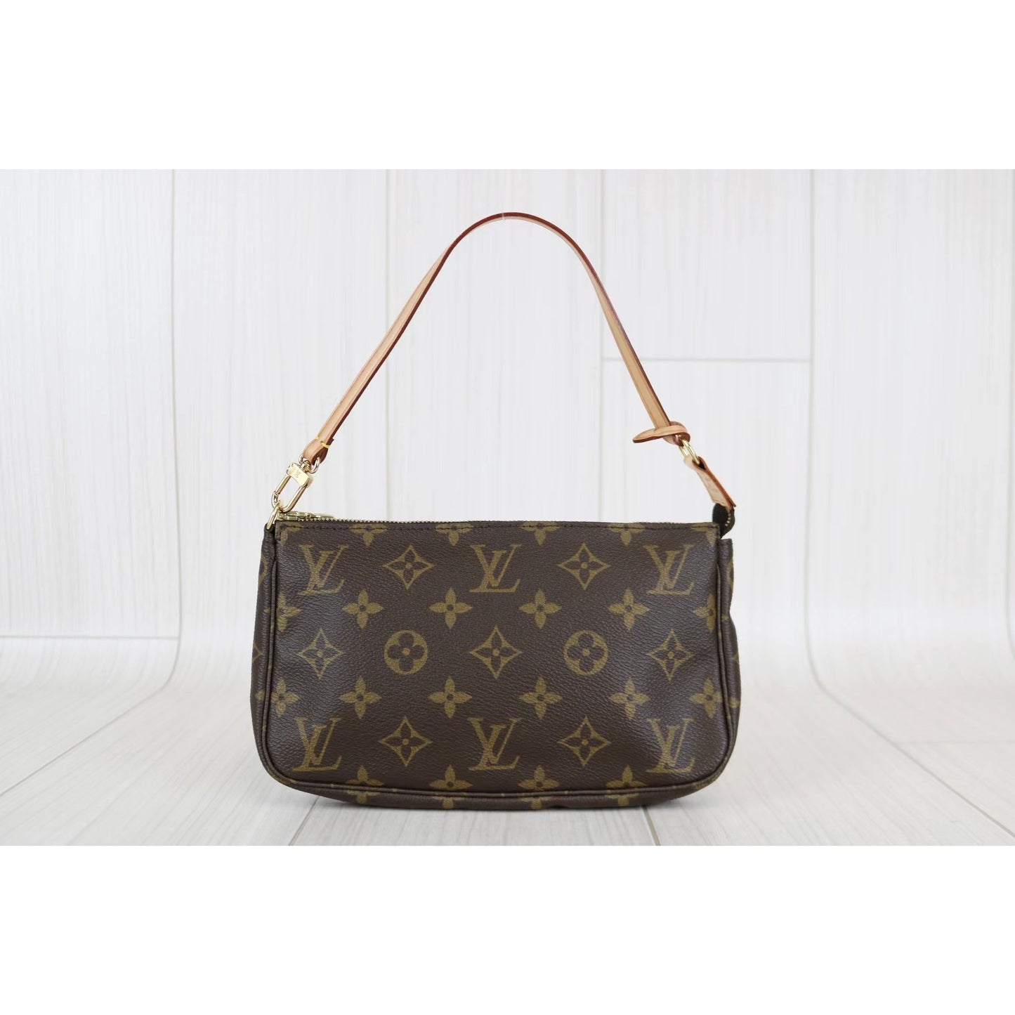 Rank SA ｜ LV Monogram Pochette Accessoires ｜062904