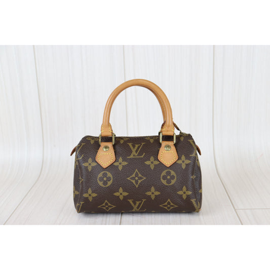 Rank AB ｜ LV Monogram Mini Speedy Handbag ｜082601