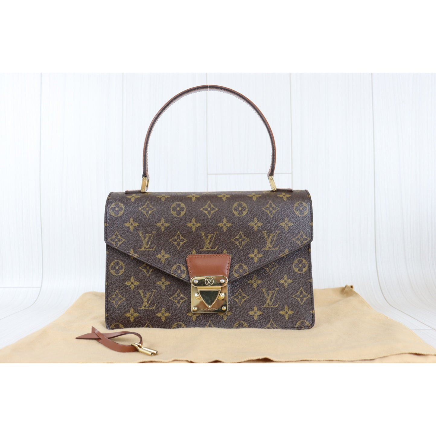 Rank AB ｜ LV Monogram Concorde Handbag ｜082403