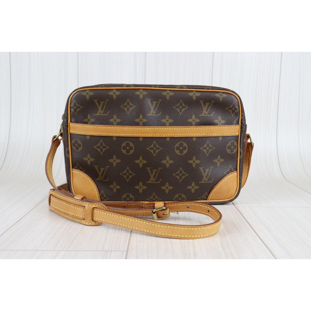 Rank AB ｜ LV Monogram Trocadero 27 Shoulder Bag｜23040722