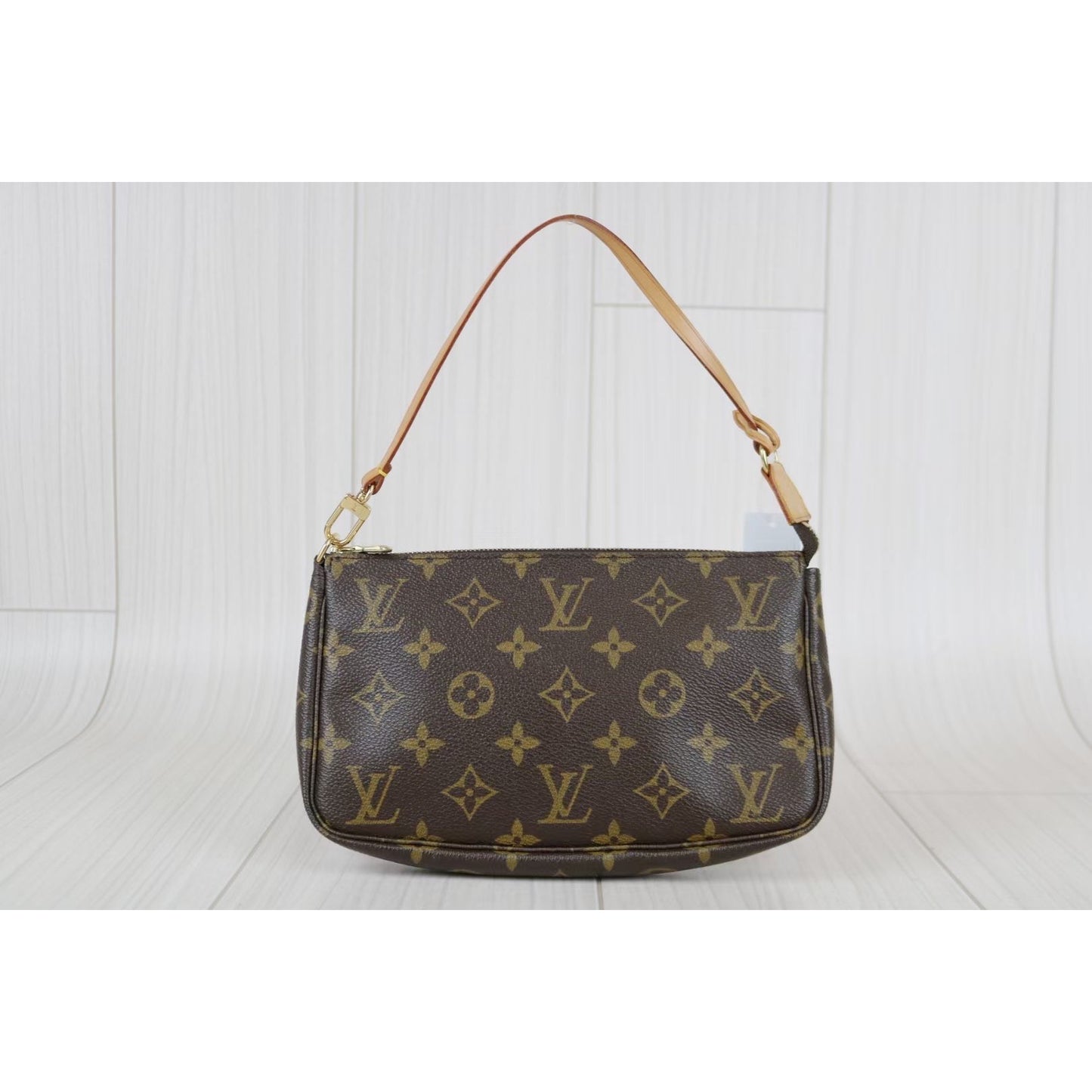 Rank A ｜ LV Monogram Pochette Accessoires ｜061702