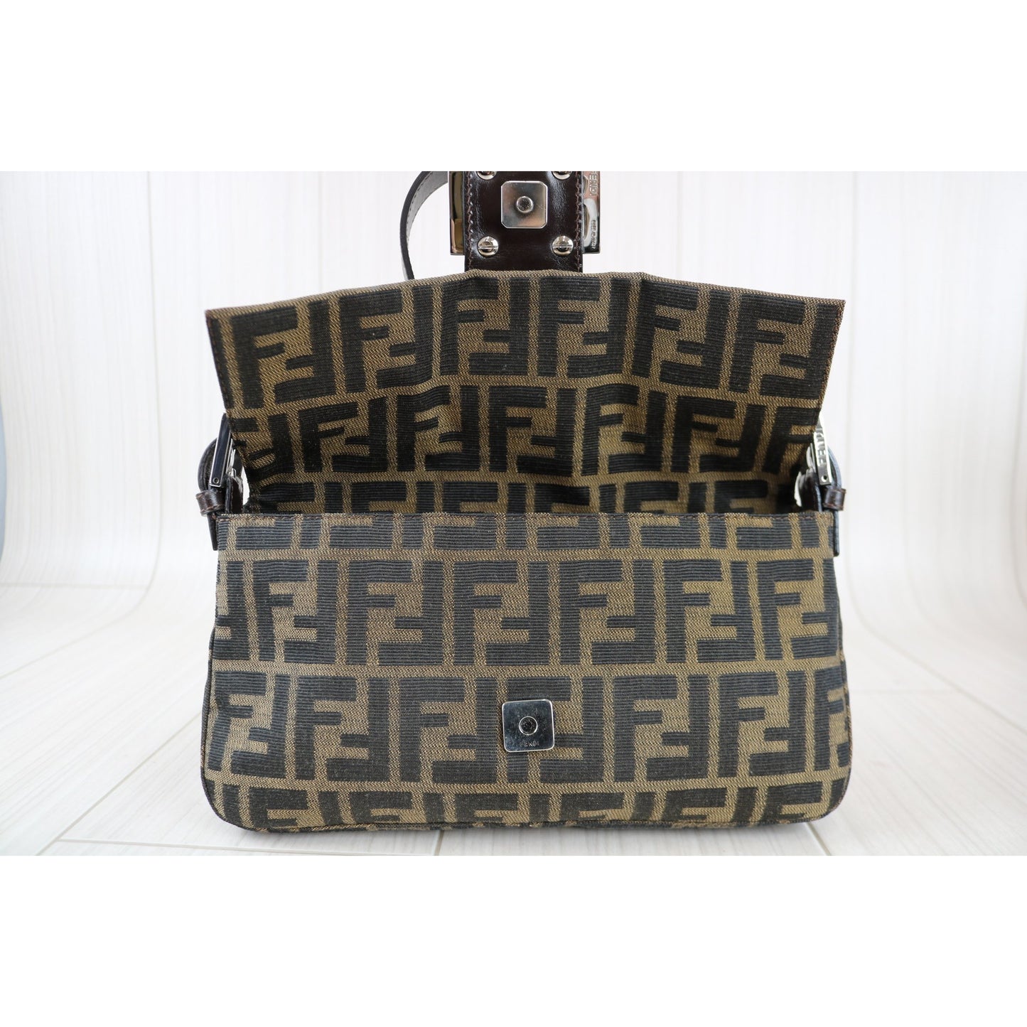 Rank A ｜ FENDI Zucca Mamma Baguette Shoulder Bag ｜020202