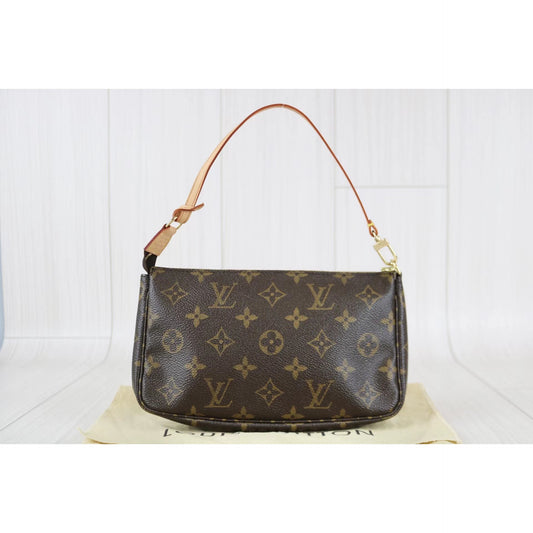 Rank SA ｜ LV Monogram Pochette Accessoires ｜060705