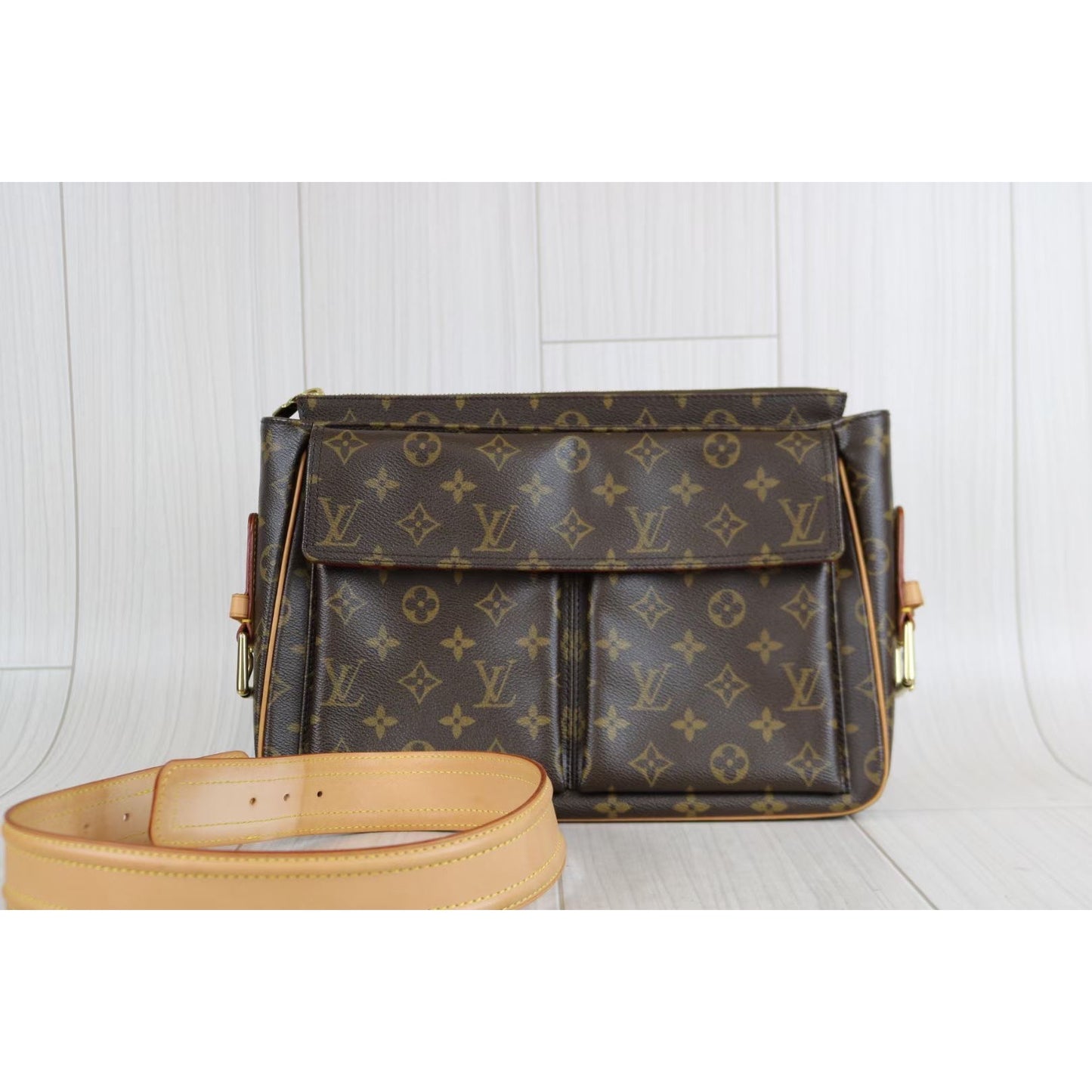 Rank A ｜ LV Damier Pochette Accessoires ｜020711