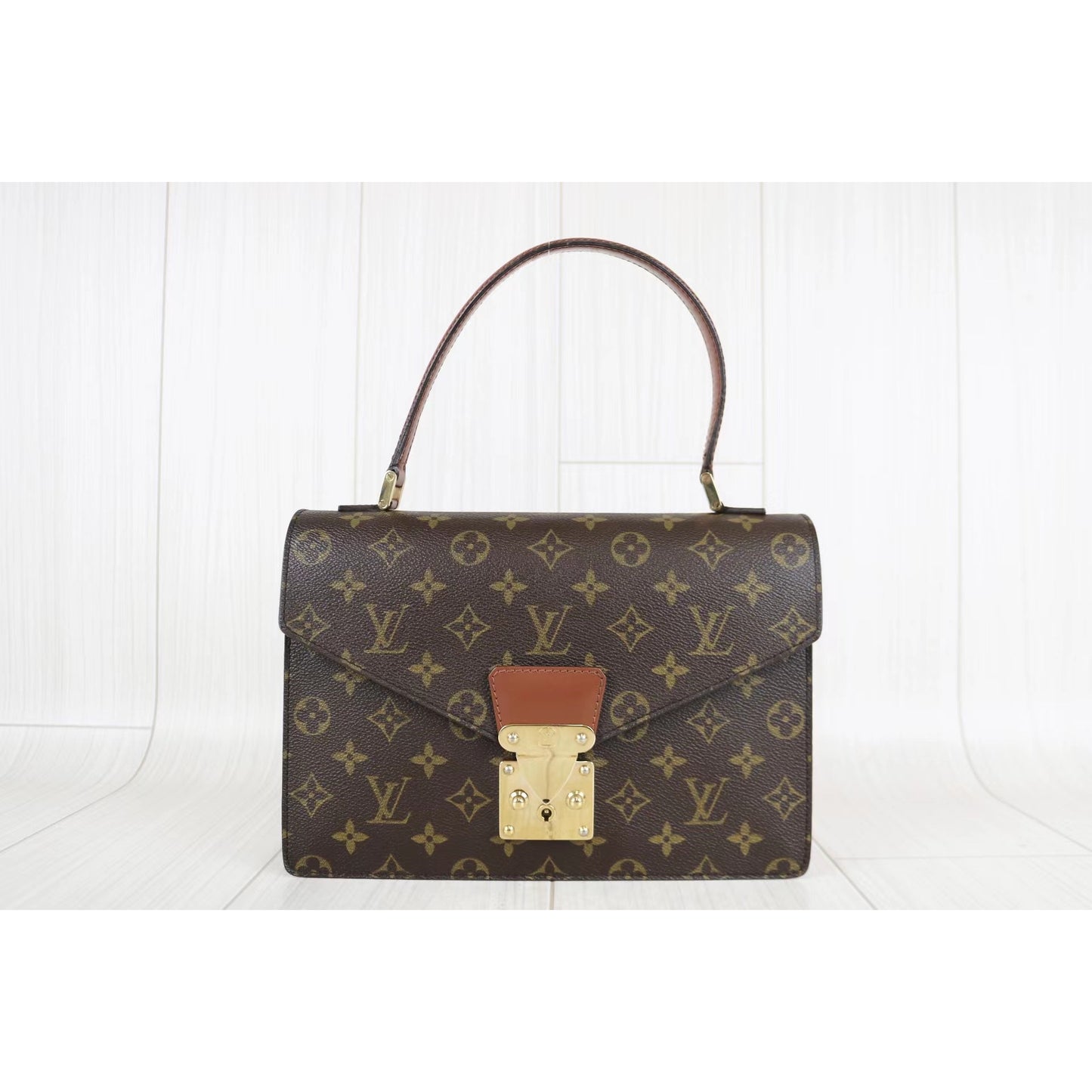 Rank A ｜  LV Monogram Concorde Handbag ｜042602