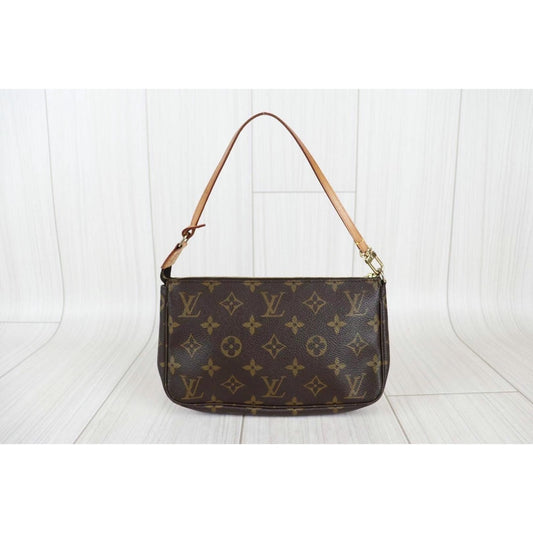 Rank AB ｜ LV Monogram Pochette Accessoires ｜22112901