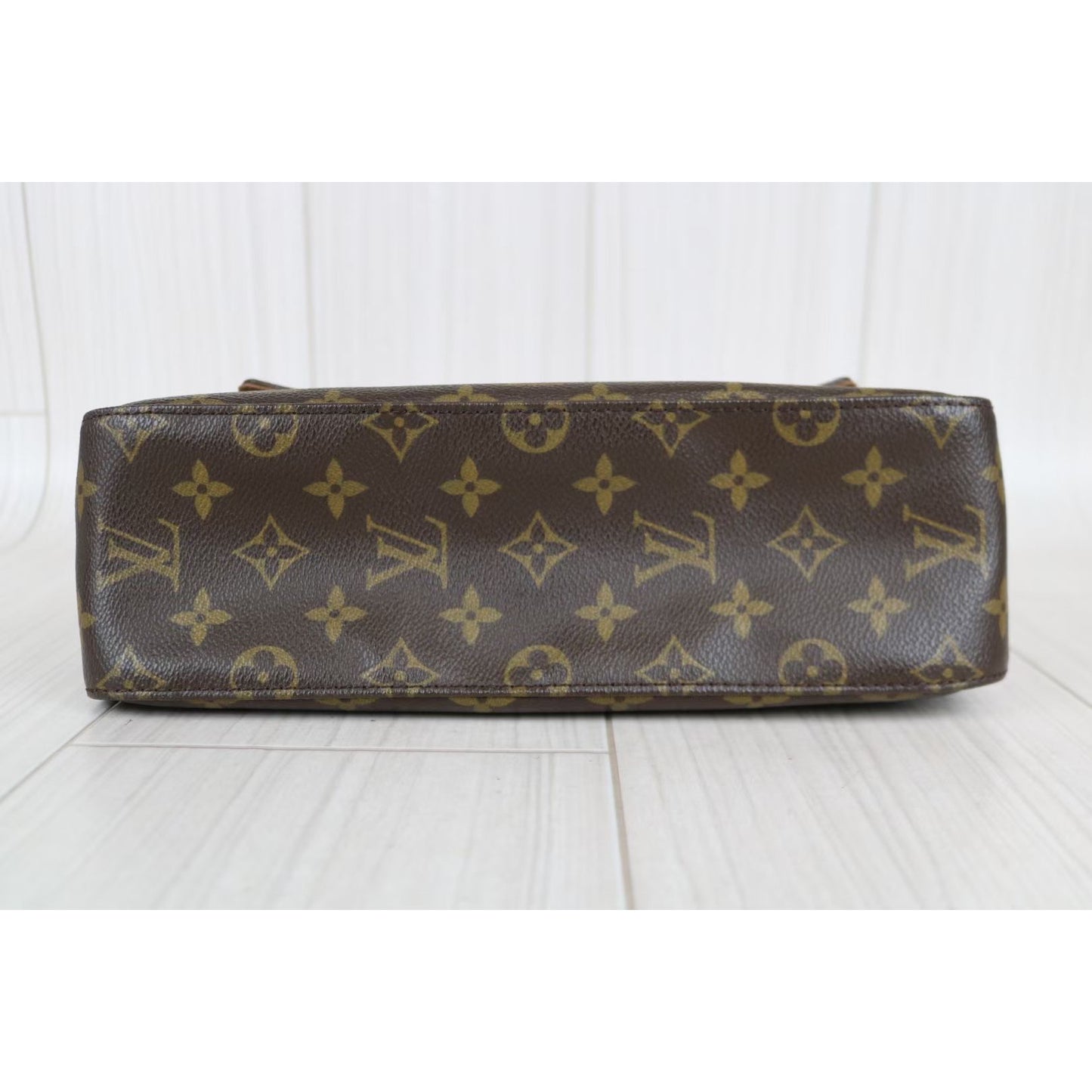 Rank AB ｜ LV Monogram Mini looping Shoulder Bag ｜040802