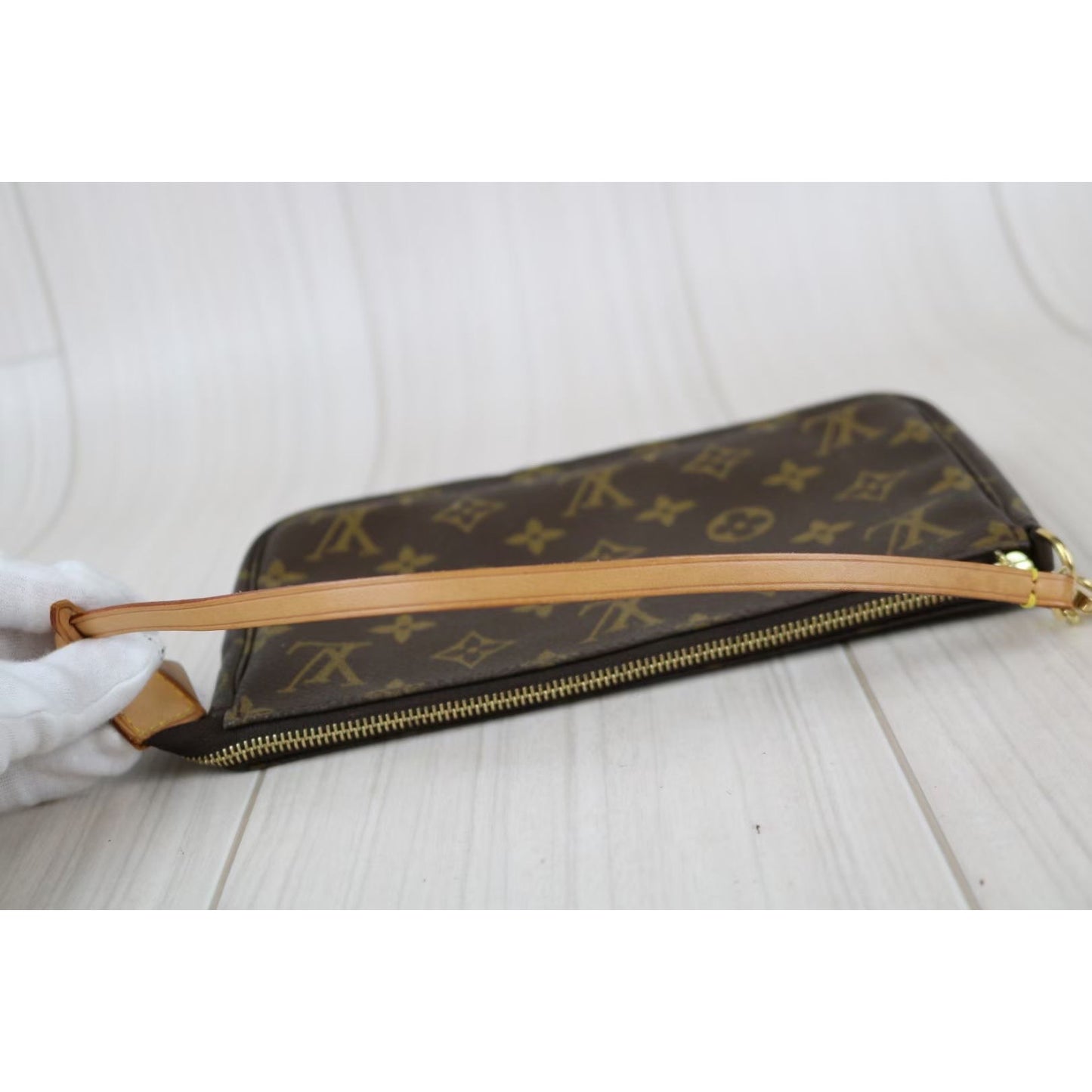 Rank A ｜ LV Monogram Pochette Accessoires ｜061702